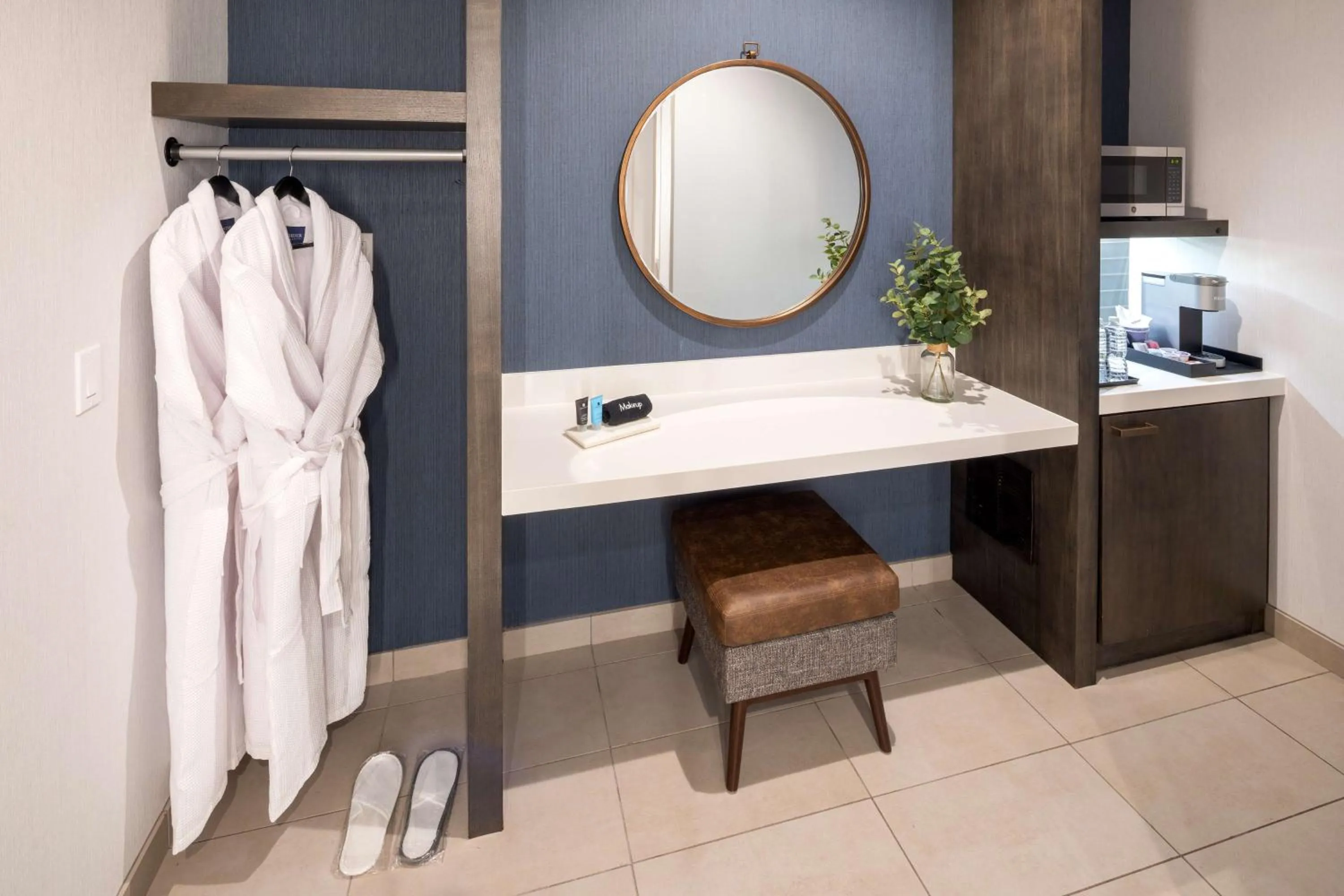 Living room in Hilton Garden Inn Redmond WA