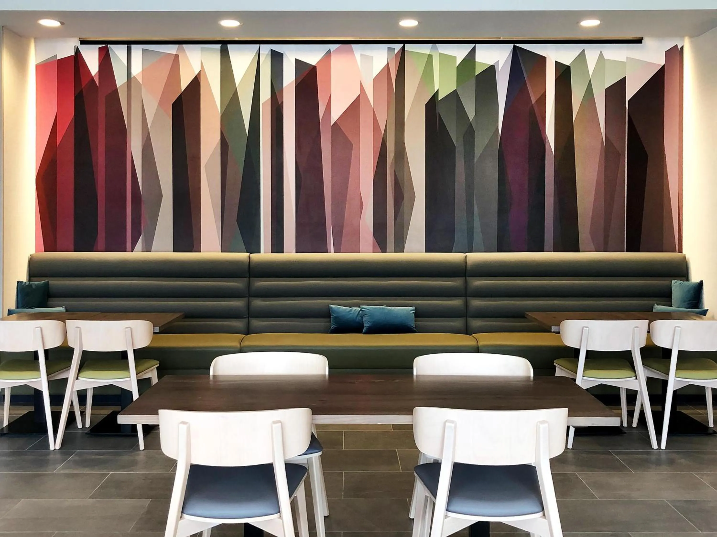 Restaurant/places to eat in Hilton Garden Inn Redmond WA