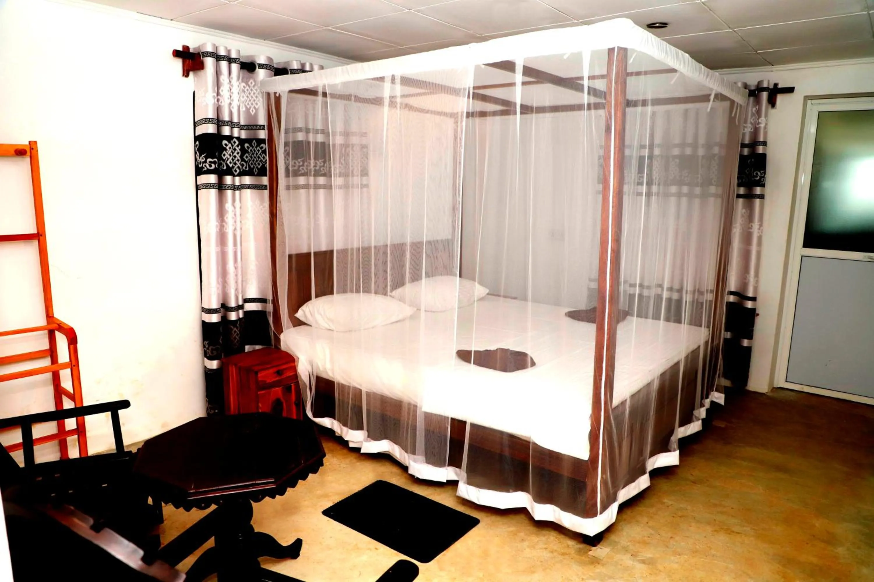 Photo of the whole room in Hiriketiya Orchid Villa