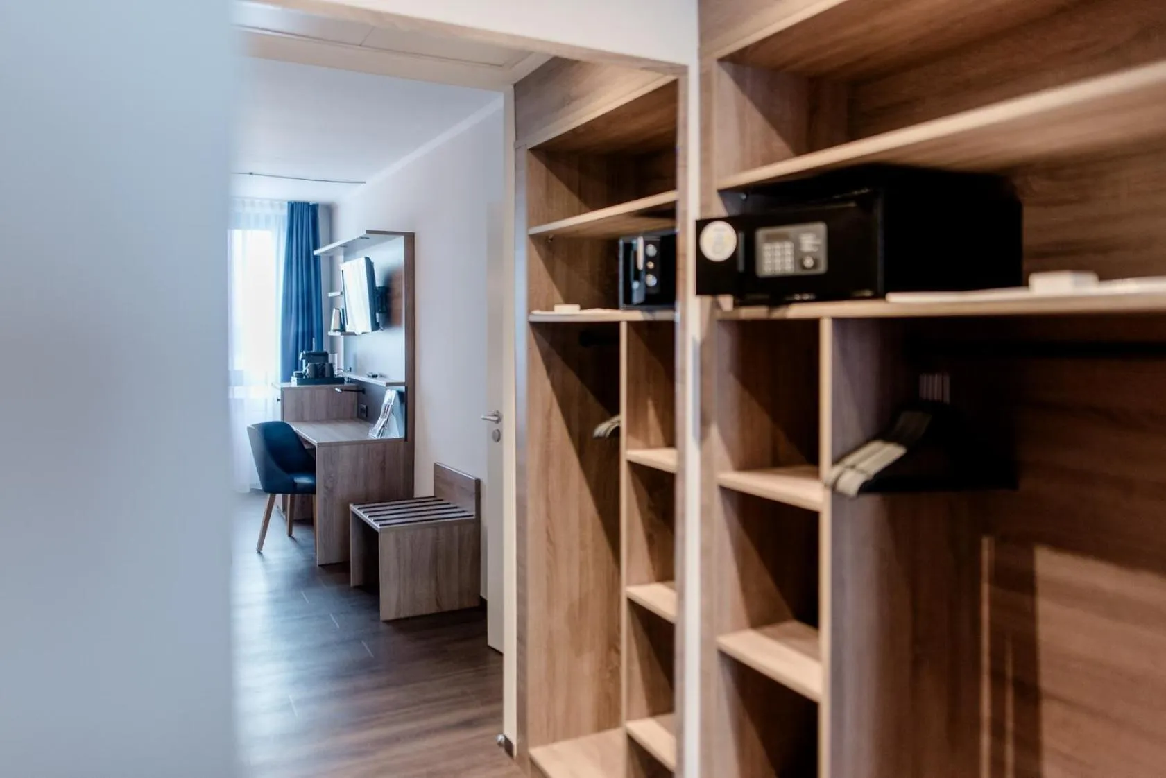 wardrobe in Atlanta Hotel Leipzig