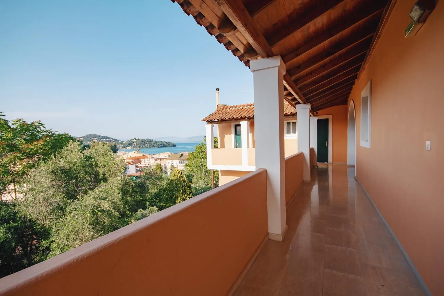 Property building in Villa Rosa Apartments