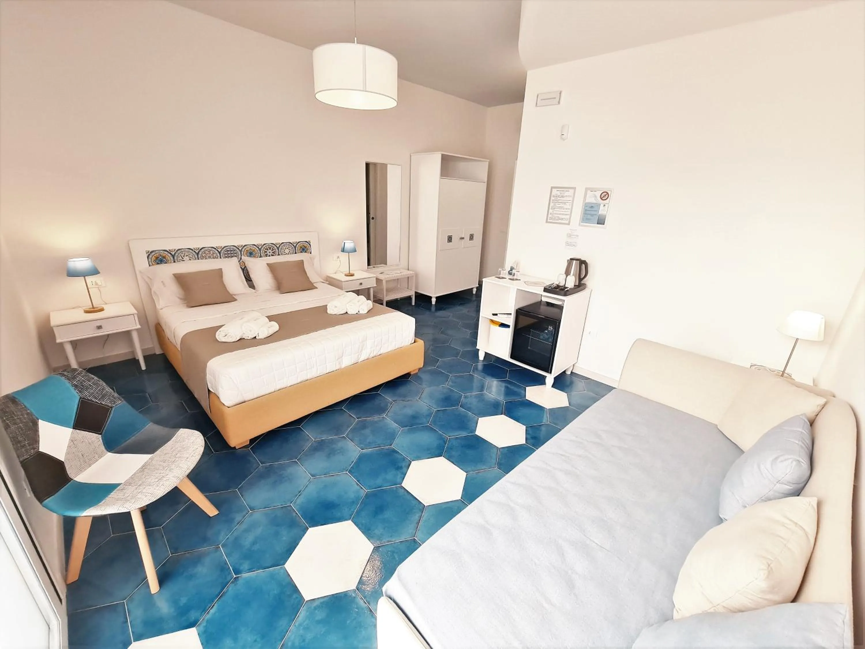 Bedroom, Bed in Kalinifta Rooms Apartment