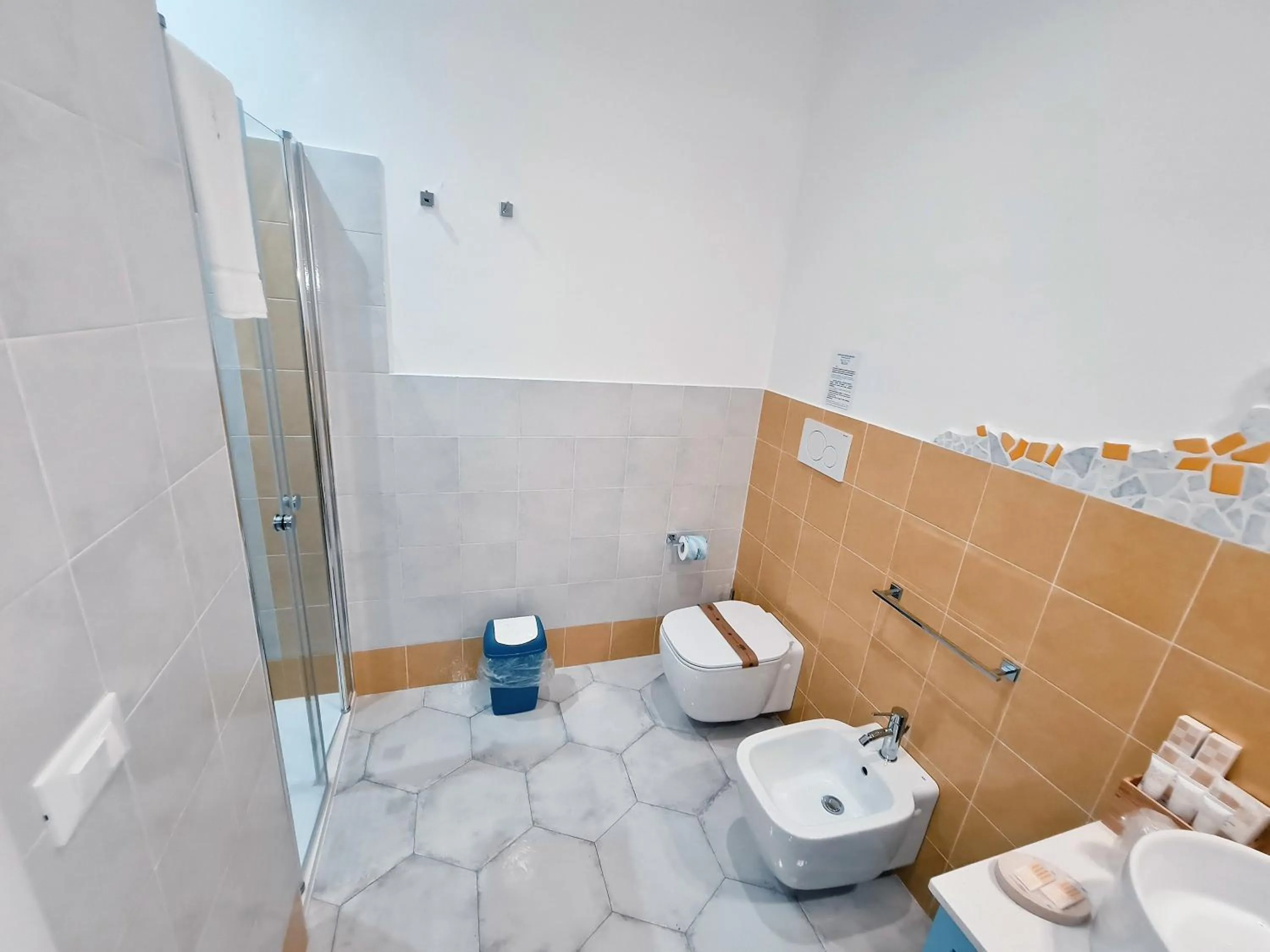 Bathroom in Kalinifta Rooms Apartment