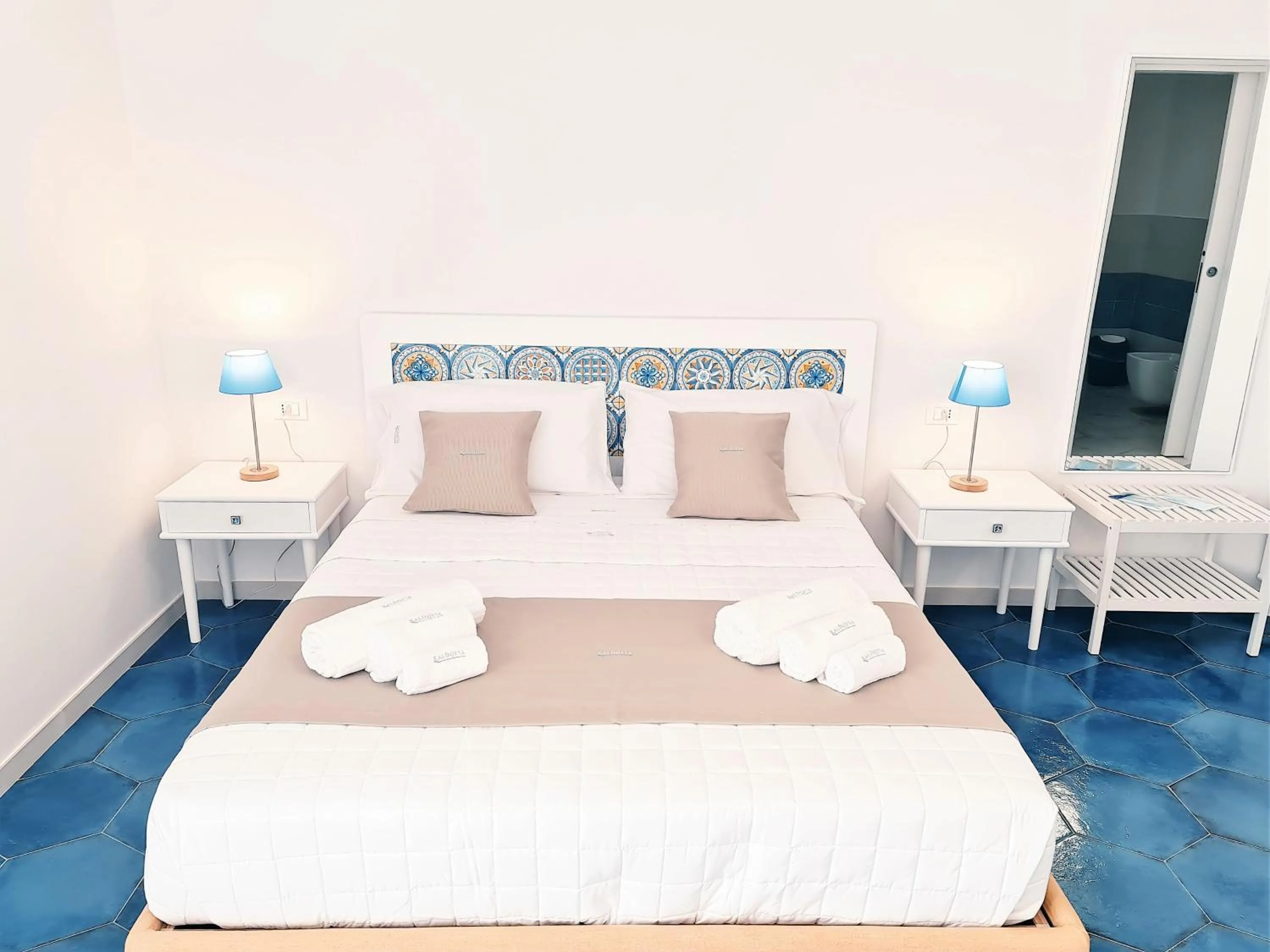 Bedroom, Bed in Kalinifta Rooms Apartment