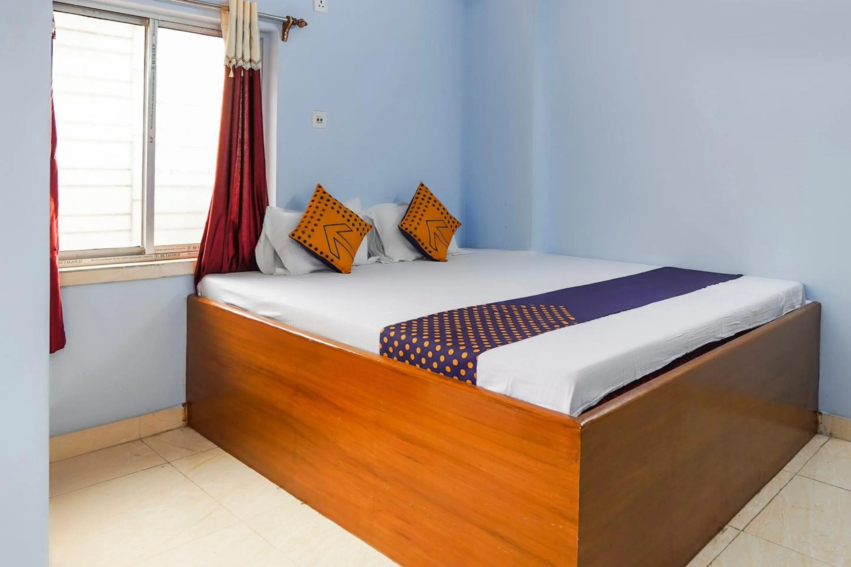 Lobby or reception, Bed in SPOT ON Silver Green