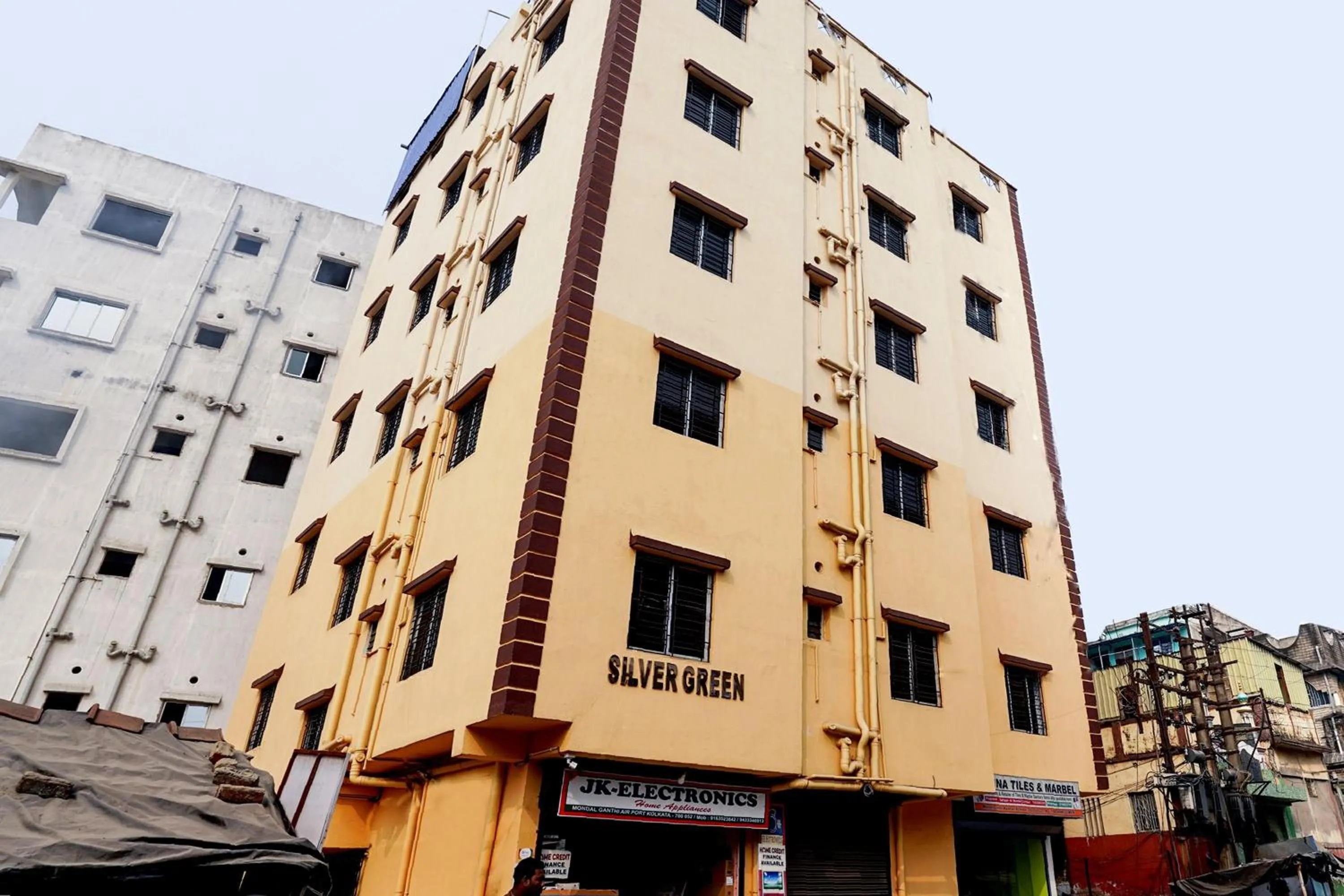 Facade/entrance in SPOT ON Silver Green