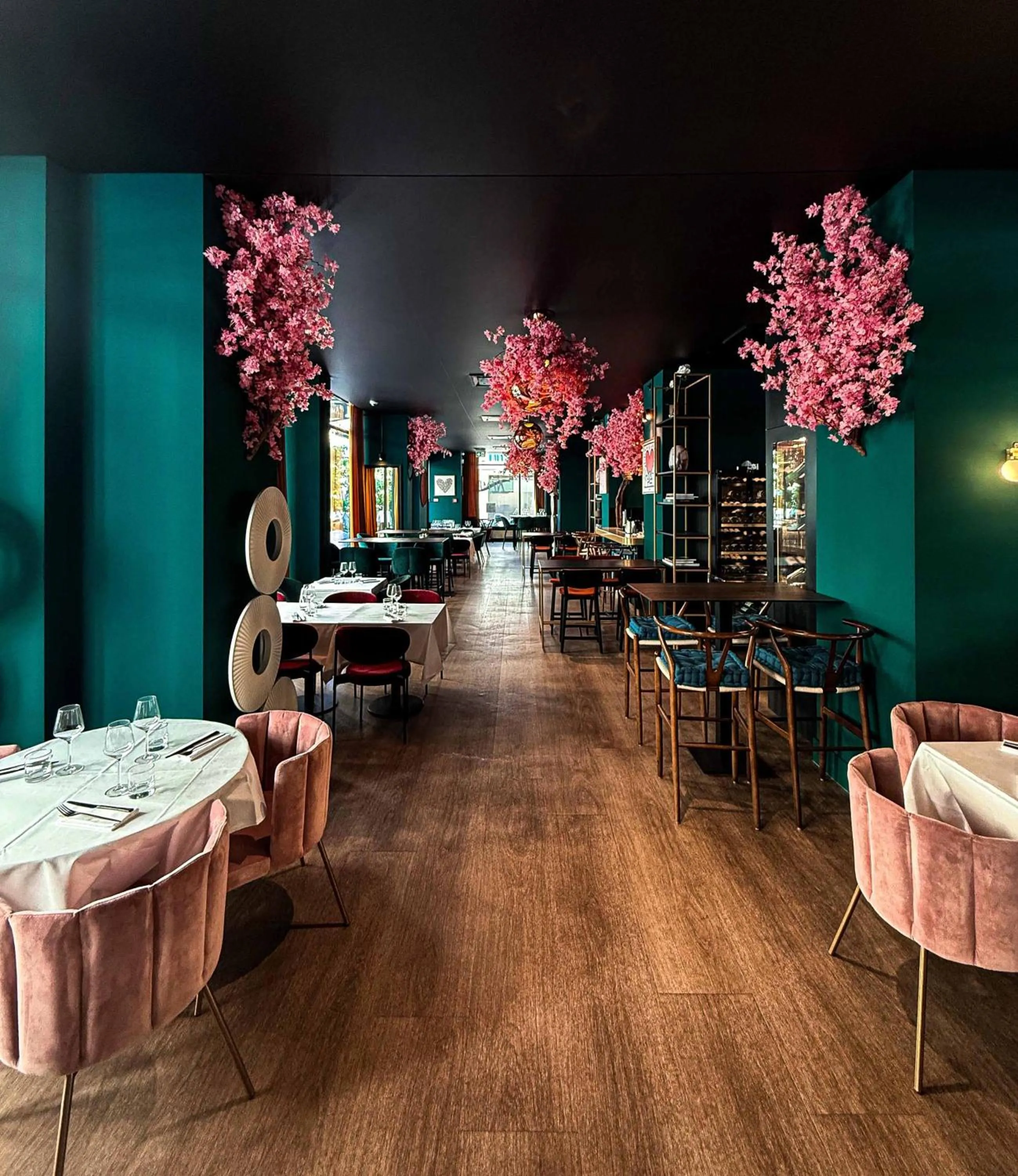 Restaurant/places to eat in Marmont Hotel