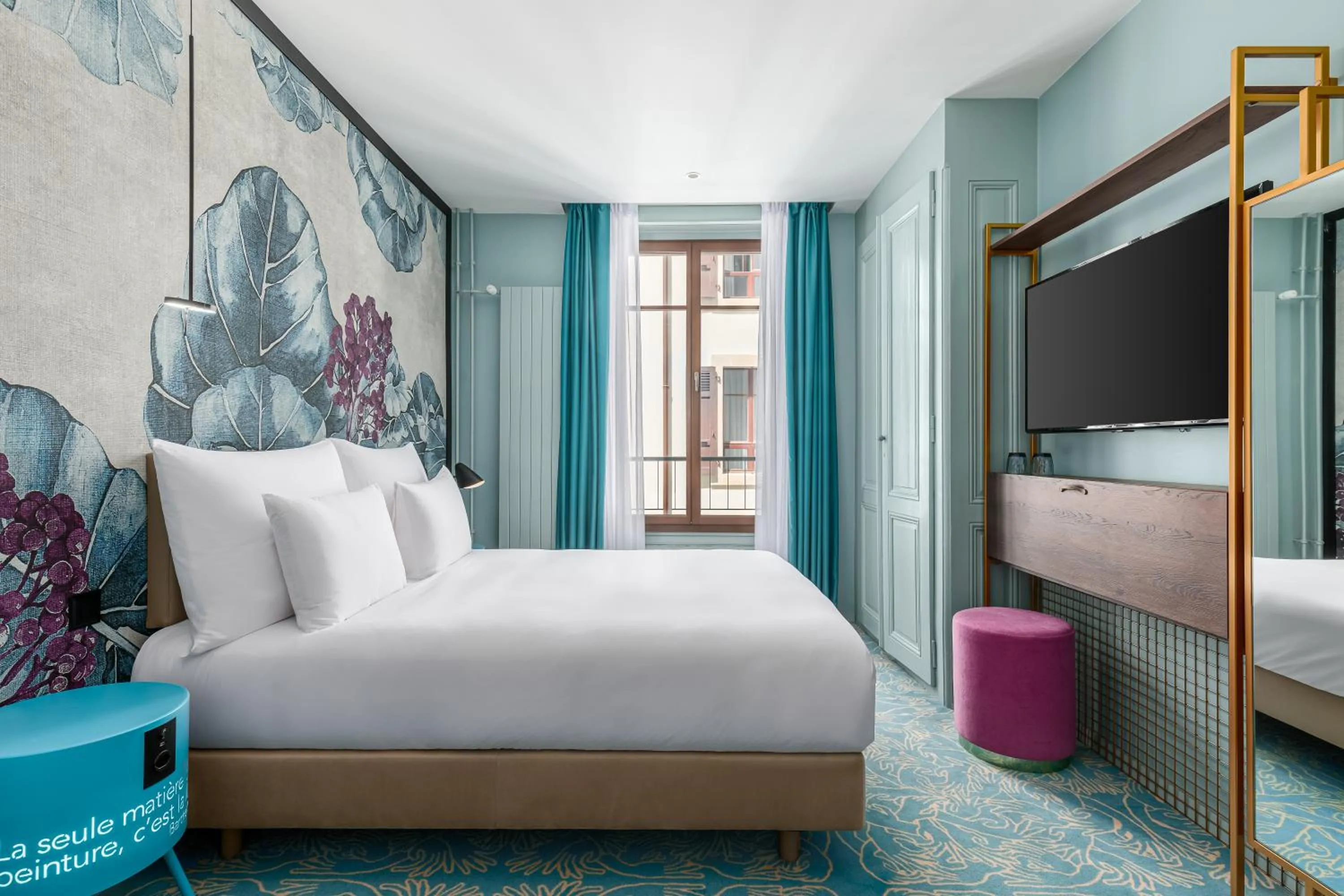 Bed in Marmont Hotel