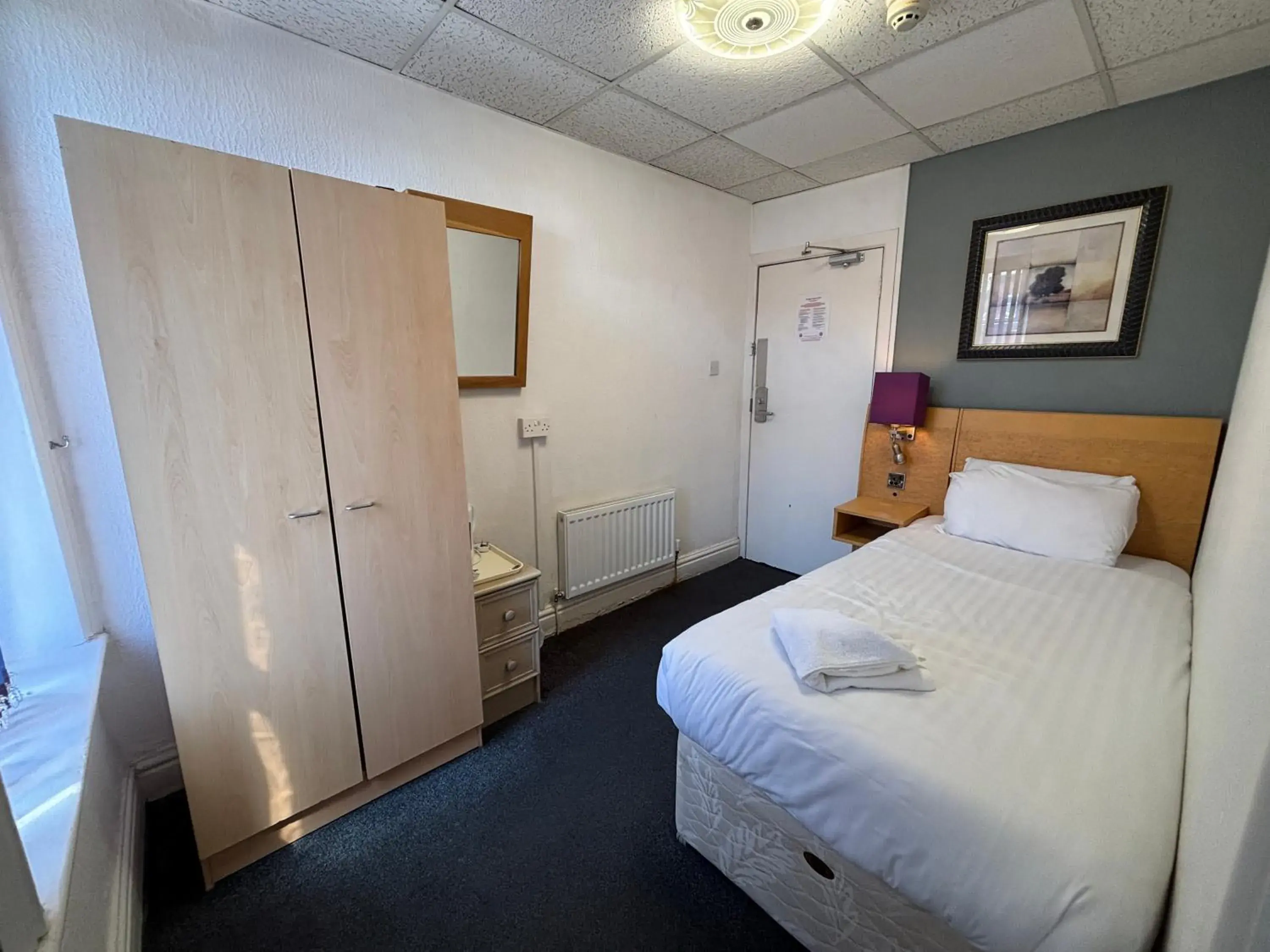 Single Room in The Royal Alexandra Hotel by Compass Hospitality Single Room in The Royal Alexandra Hotel by Compass Hospitality