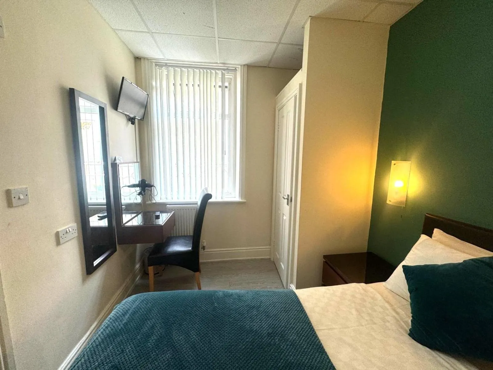 Bedroom, Bed in The Aspire