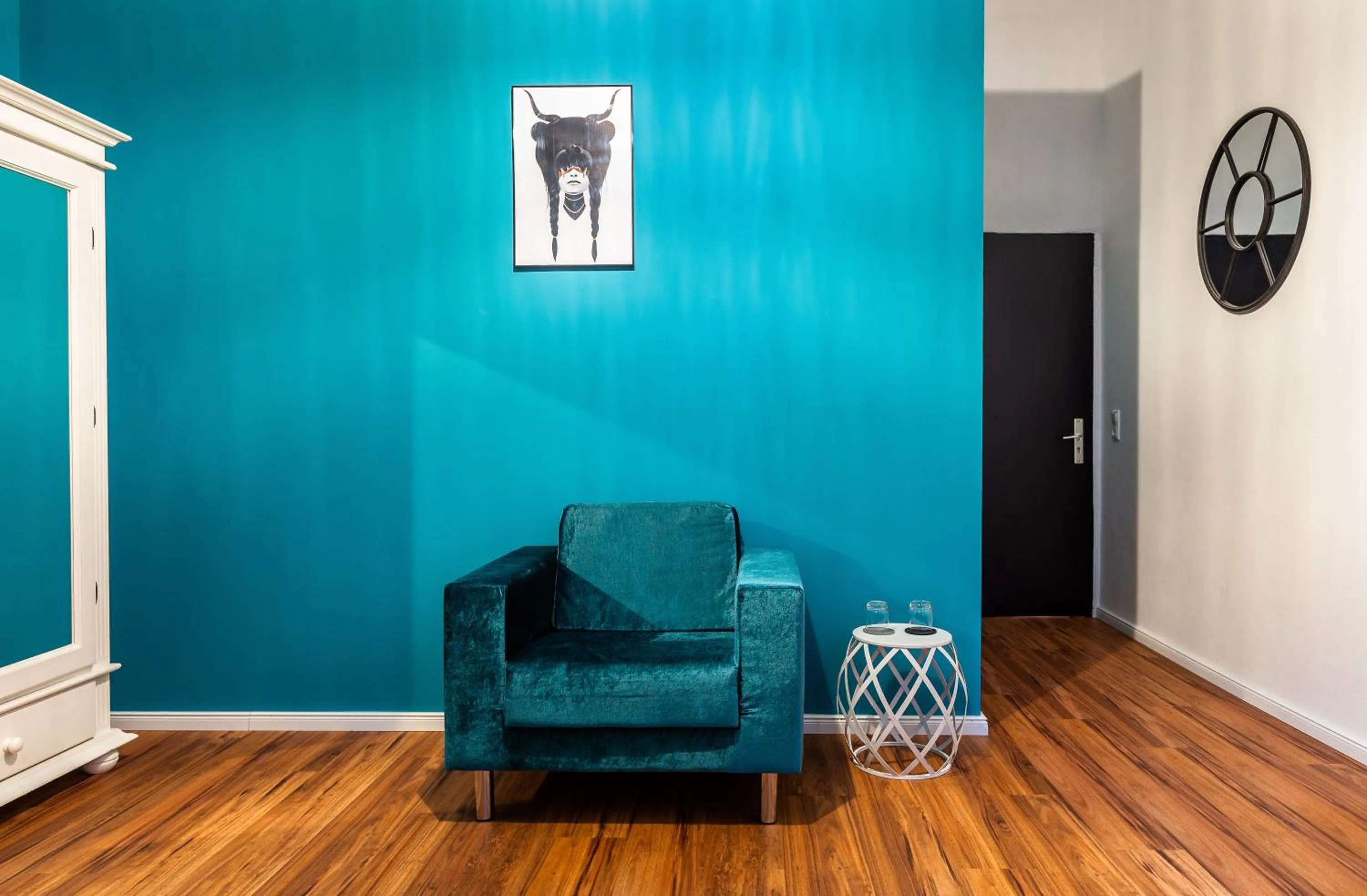 Seating area in SmartHotel Mystique Self check-in