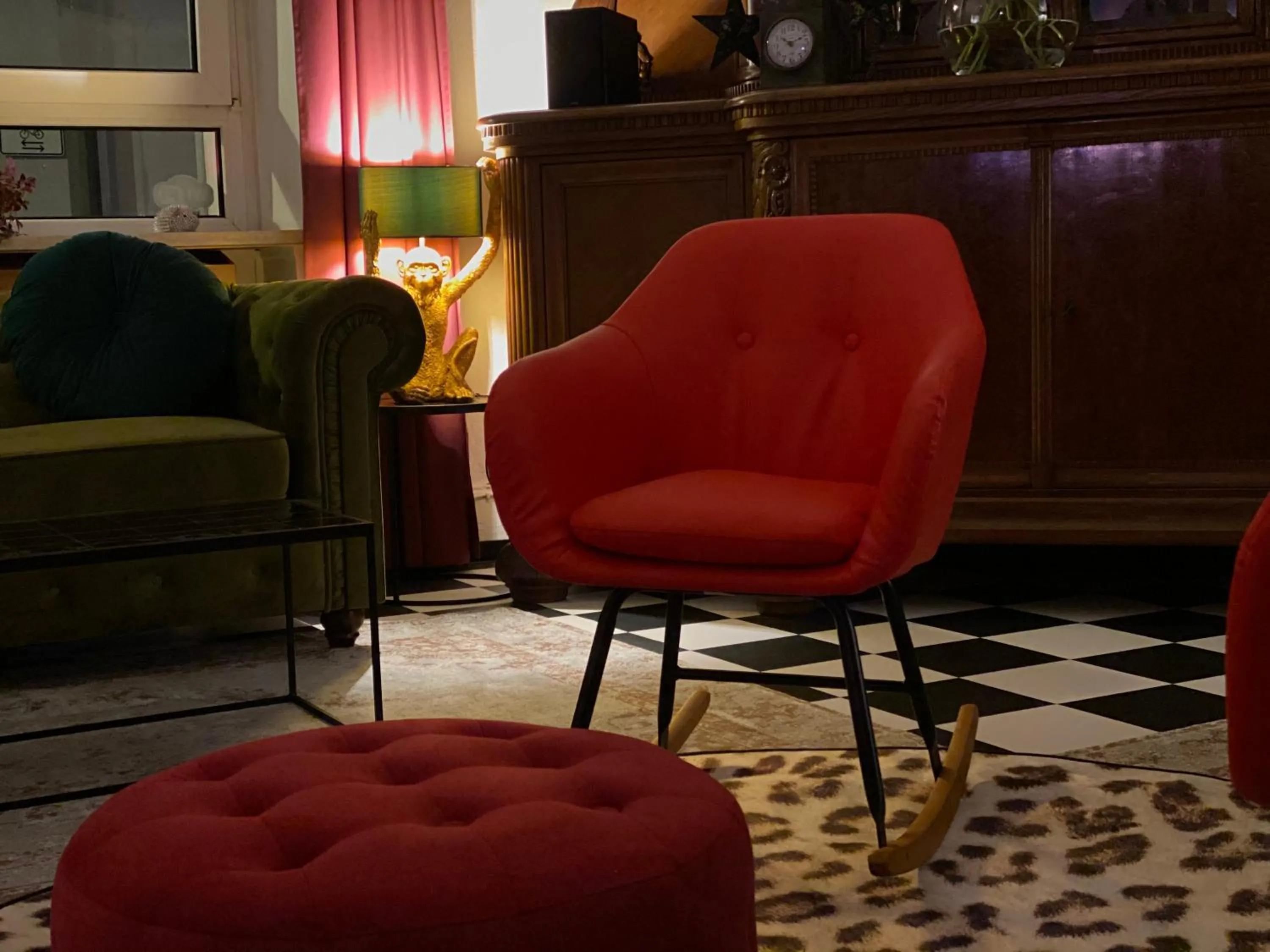 Lounge or bar in SmartHotel Mystique Self check-in