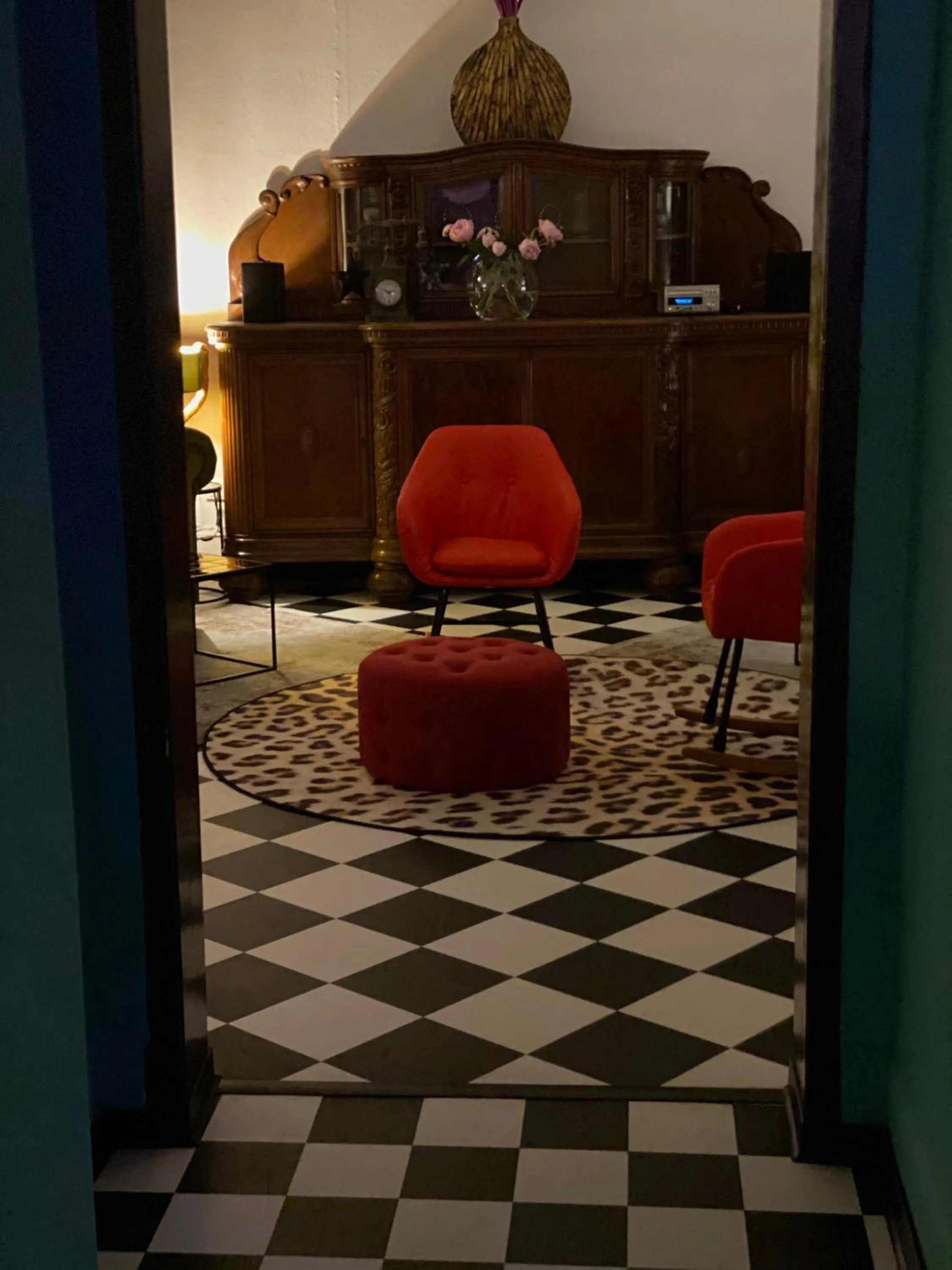 Lounge or bar in SmartHotel Mystique Self check-in