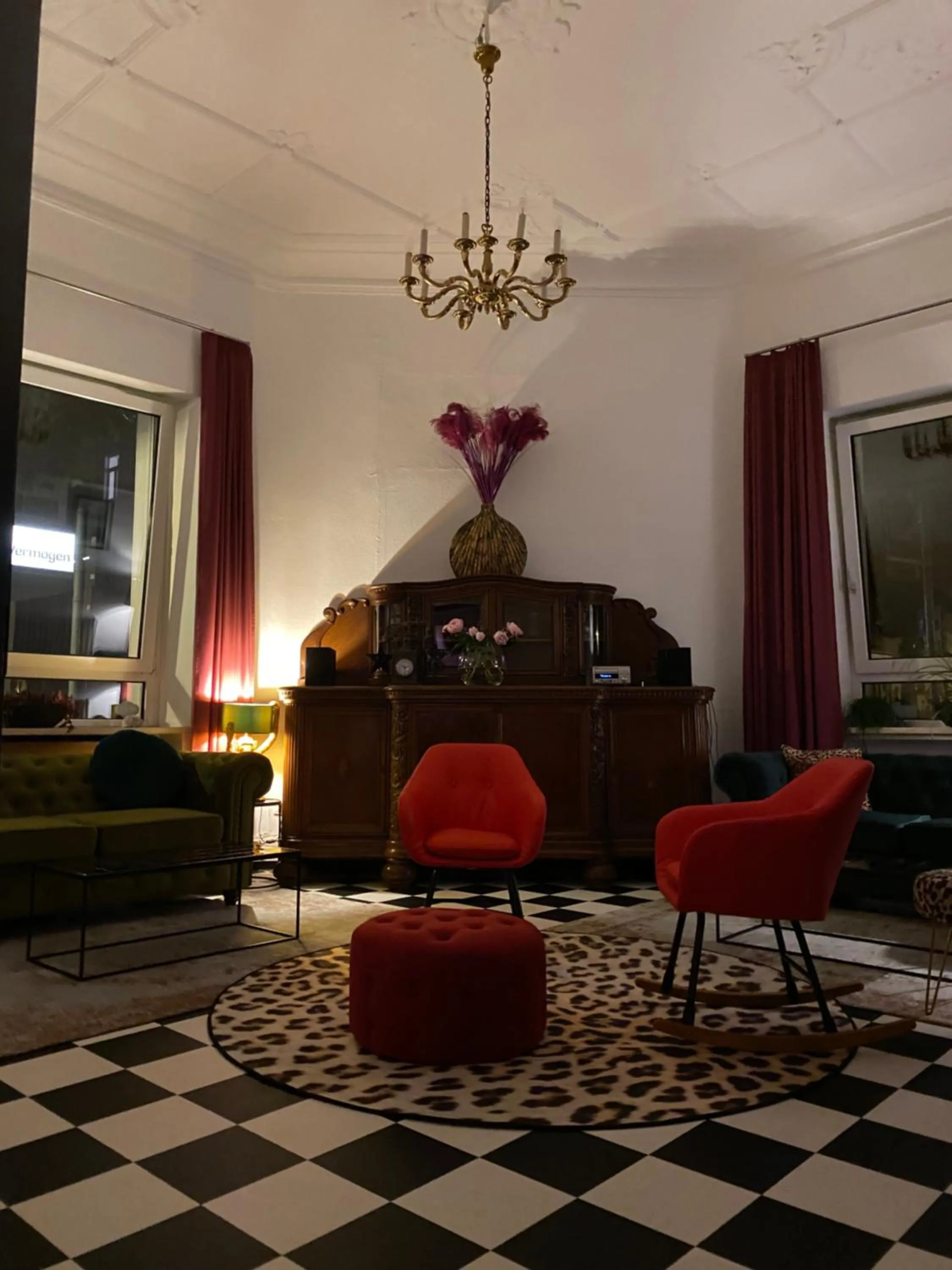 Lounge or bar in SmartHotel Mystique Self check-in