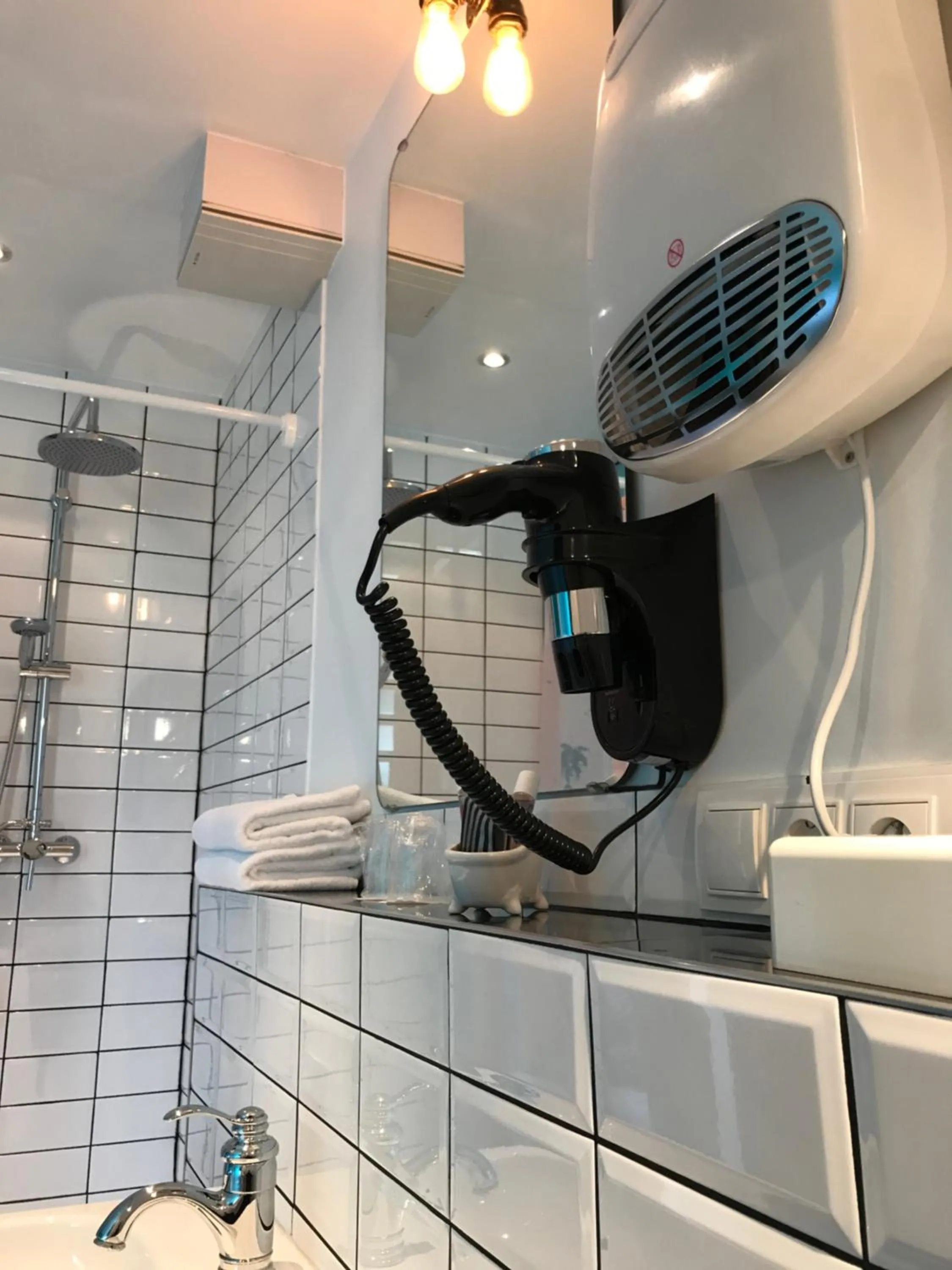 Bathroom in SmartHotel Mystique Self check-in