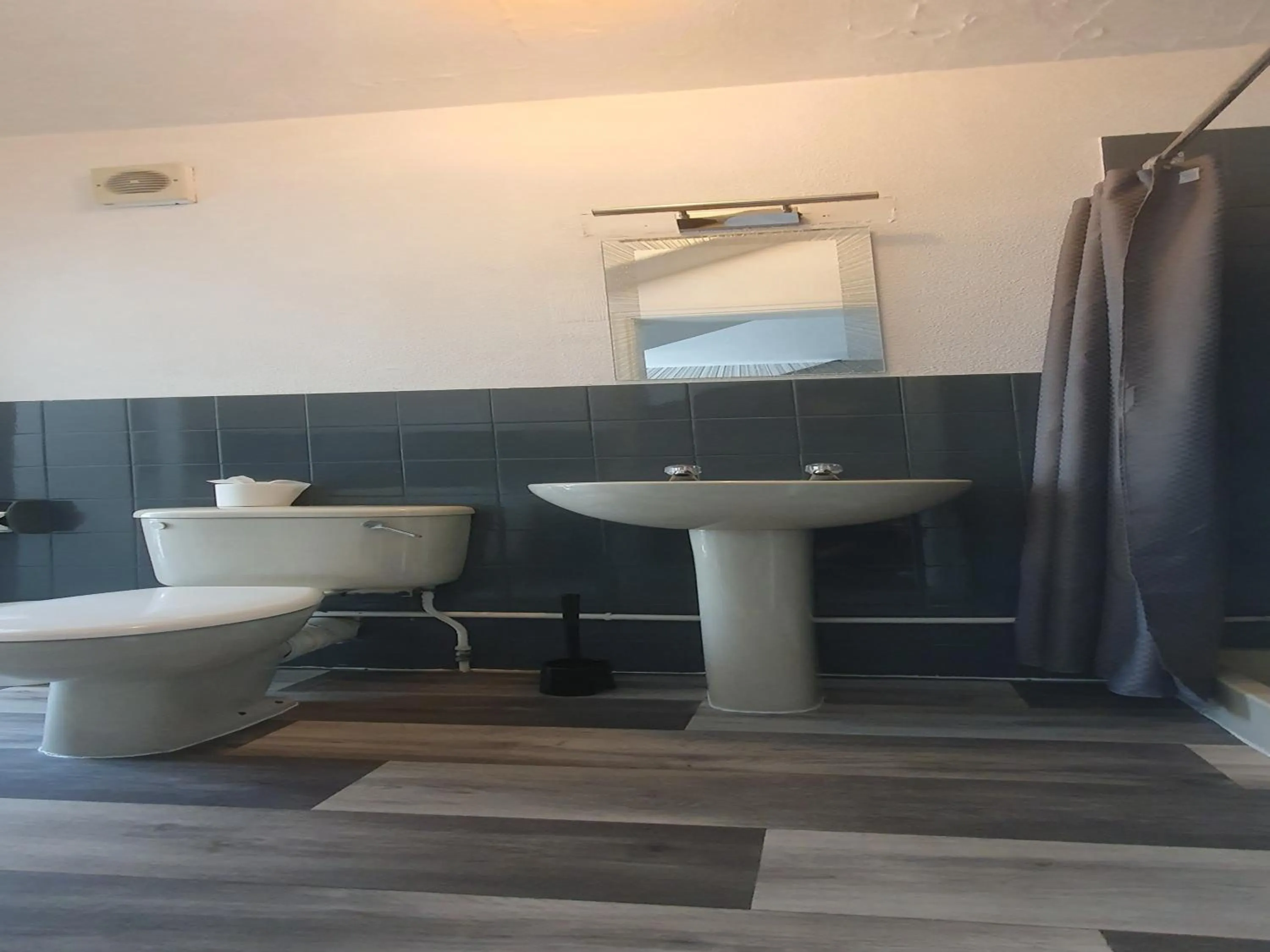 South Beach Kings Promenade Hotel