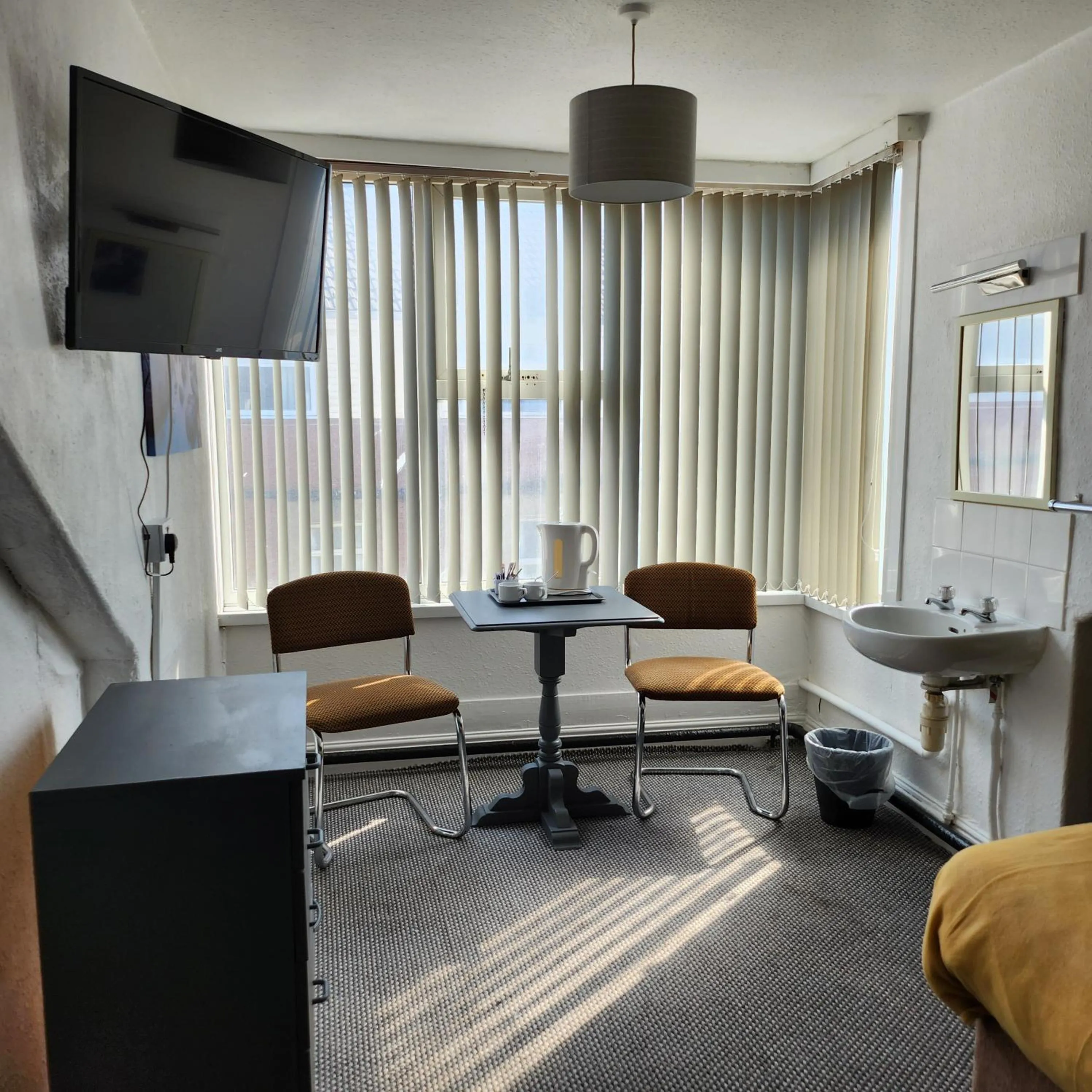 Double Room with Shared Bathroom in South Beach Kings Promenade Hotel