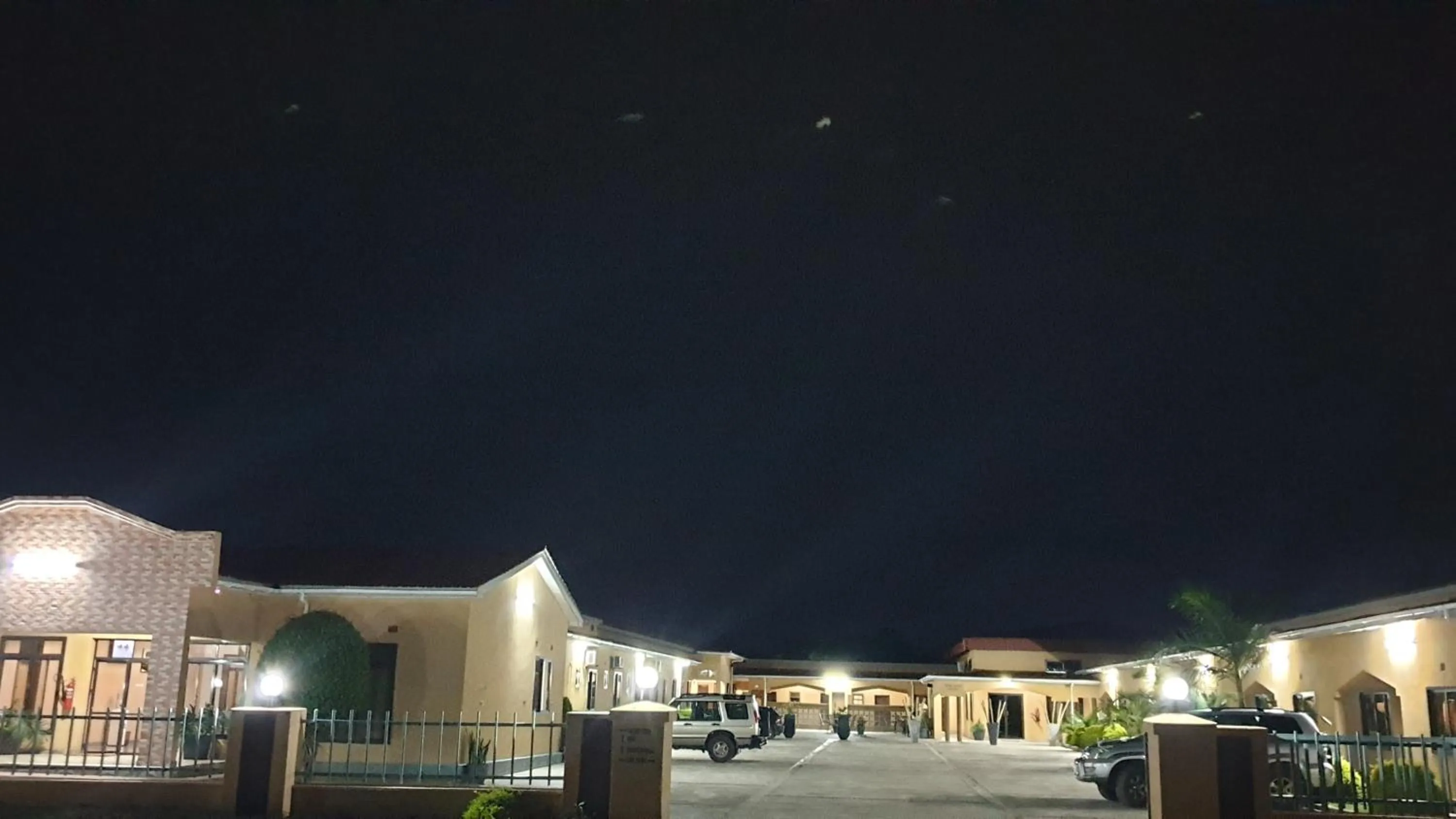 Property building in THE ESCAPE LODGE