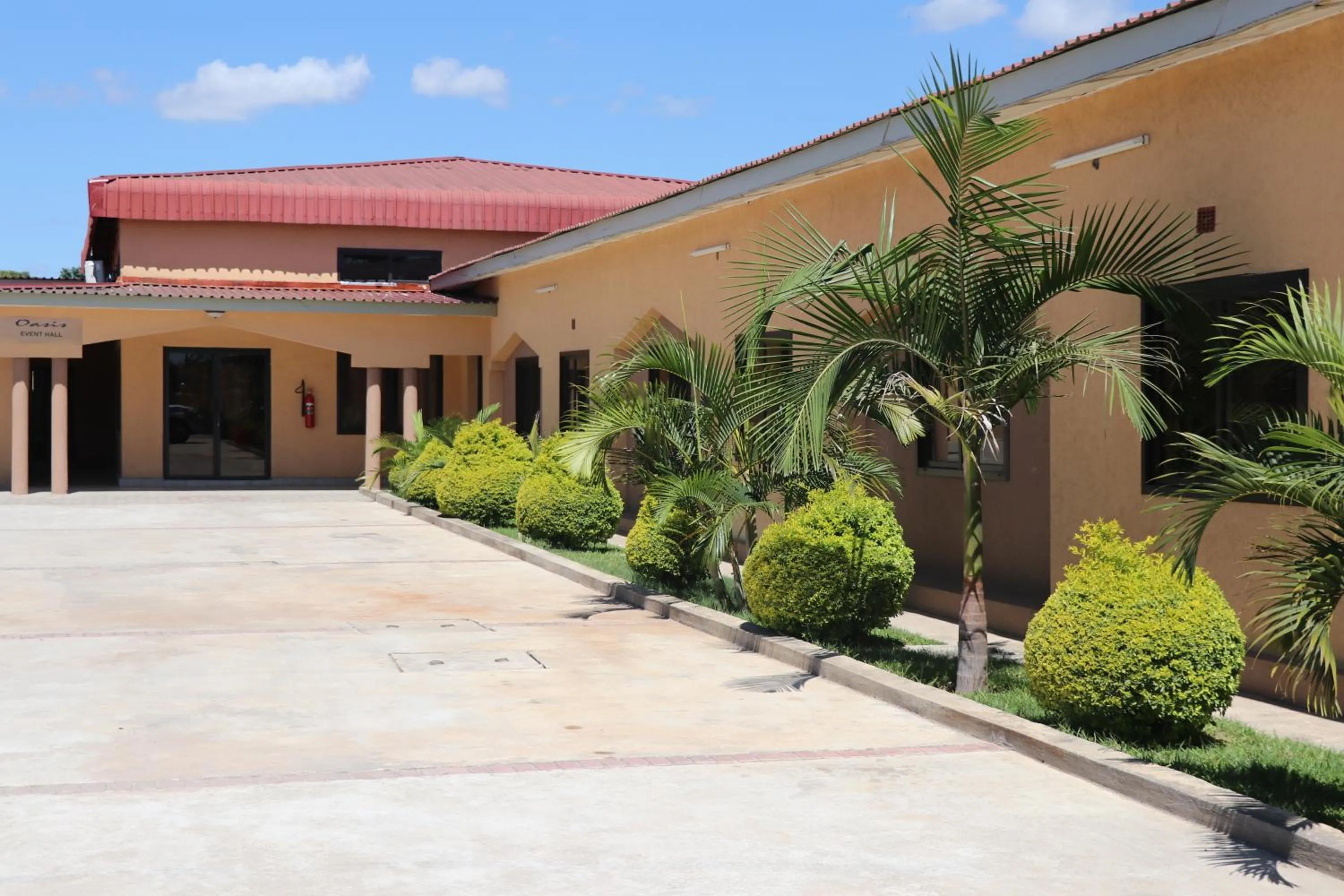 Day in THE ESCAPE LODGE