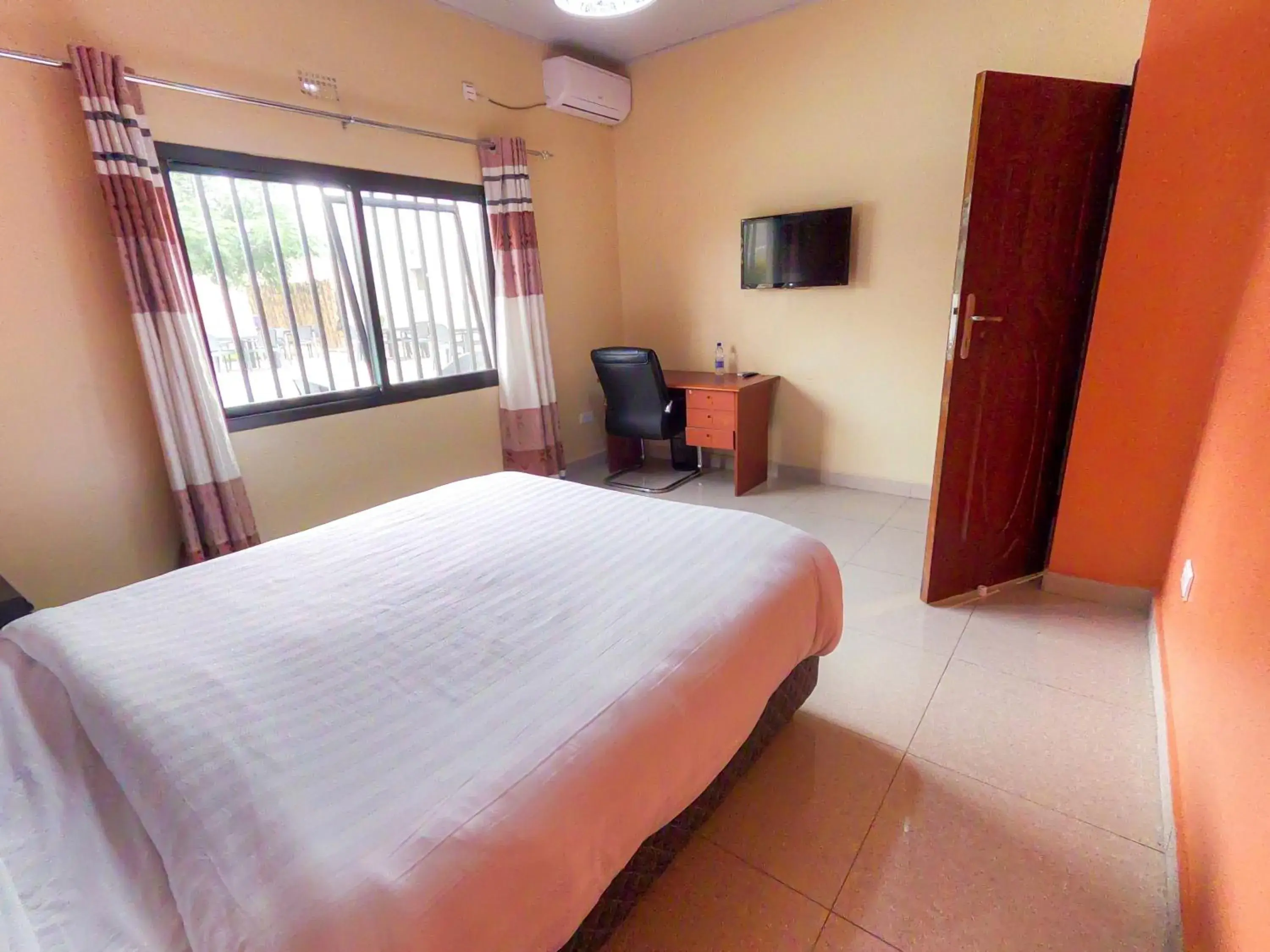 Superior Queen Room in THE ESCAPE LODGE Superior Queen Room in THE ESCAPE LODGE