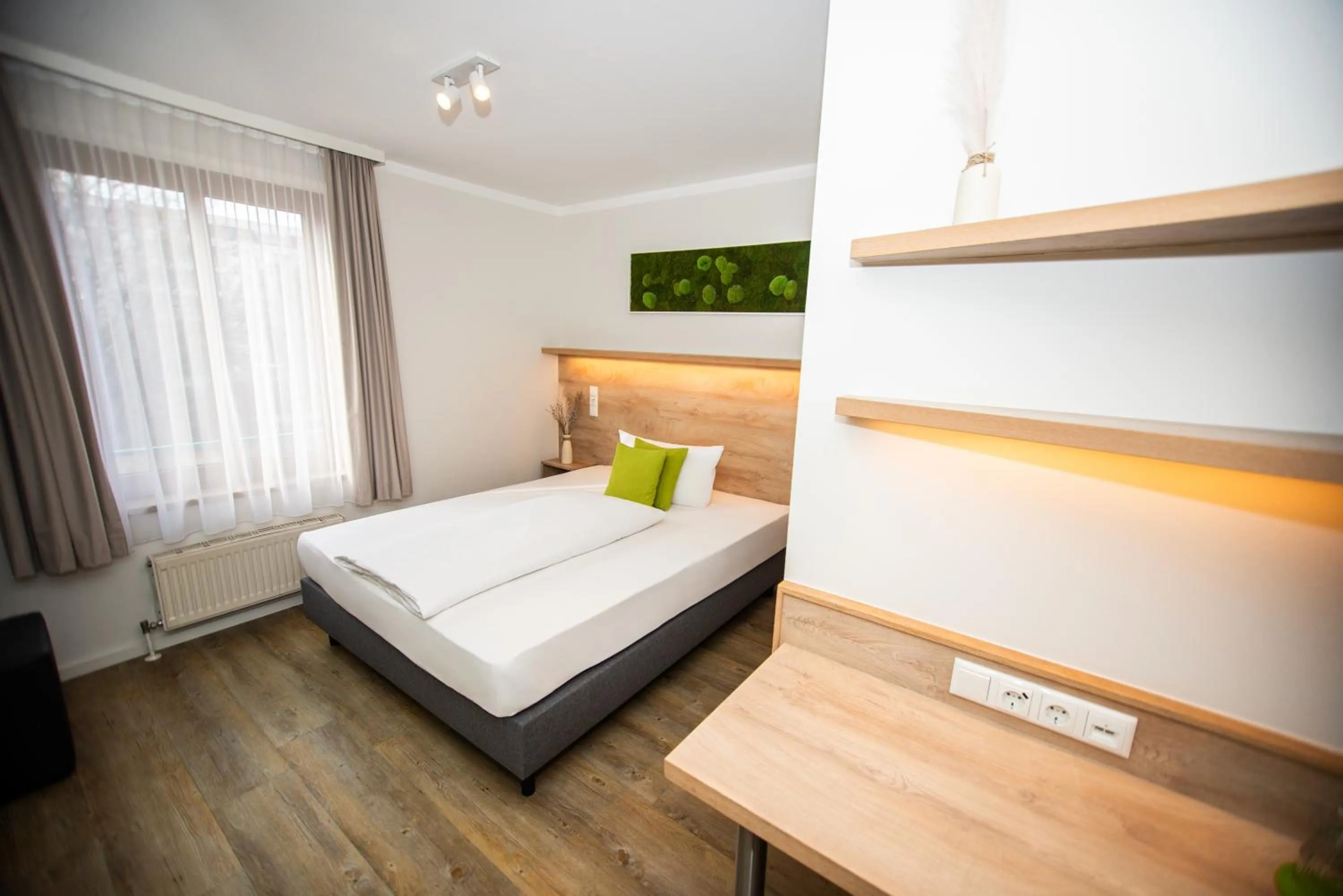 Photo of the whole room, Bed in Hotel Perlach Allee by Blattl