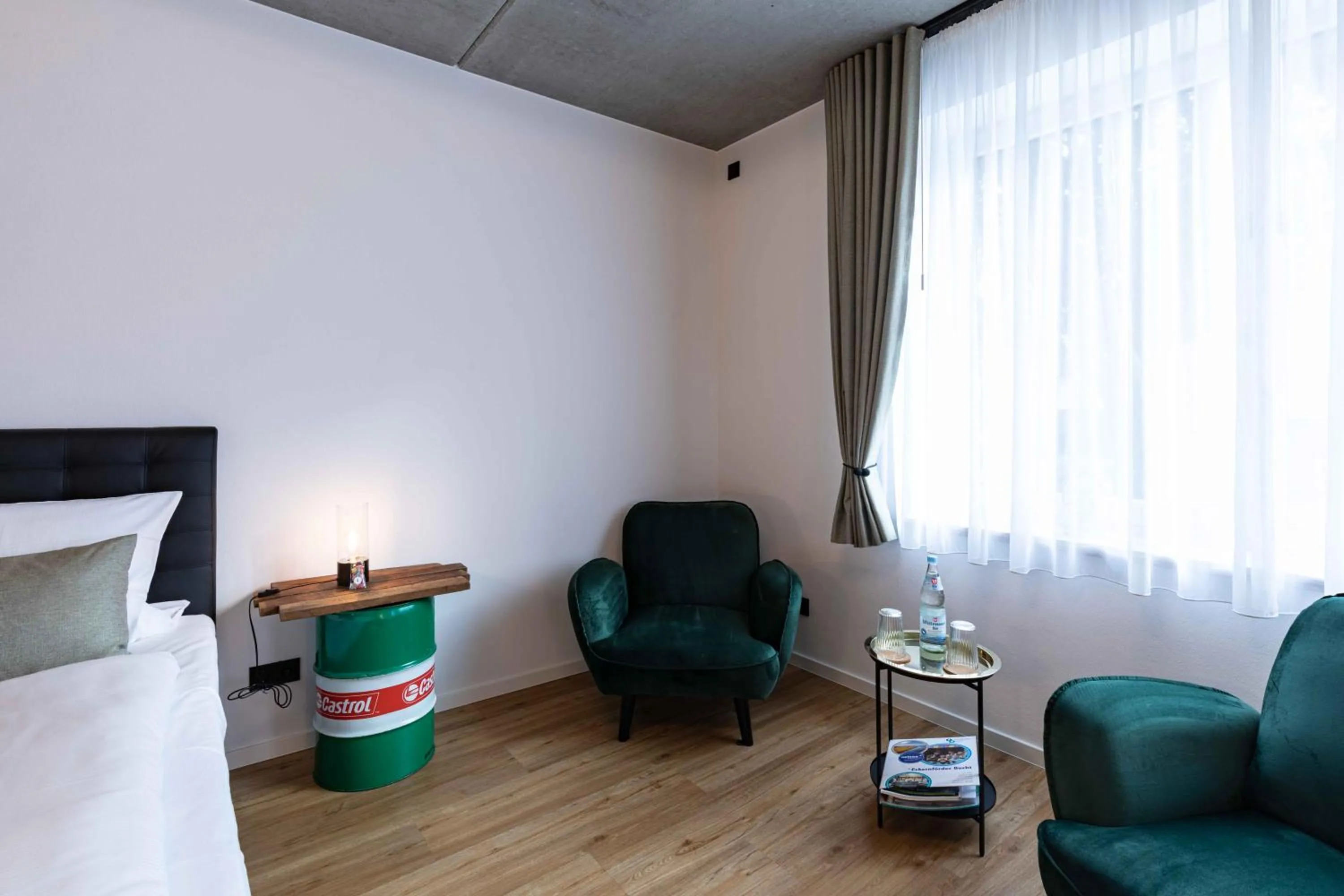 Seating area in LÜTTES LOFT Boutique Hotel