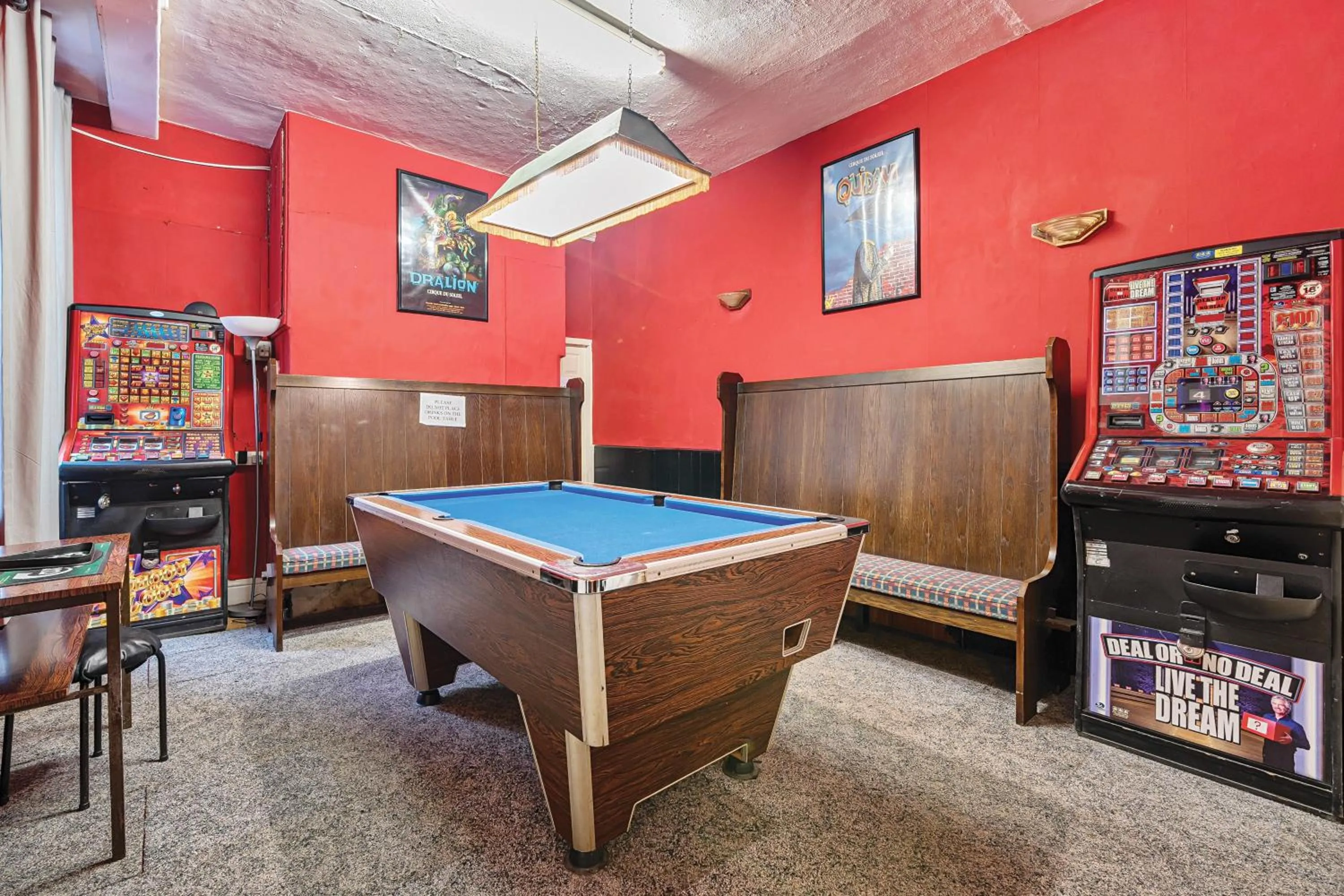 Entertainment in Willin House Hotel