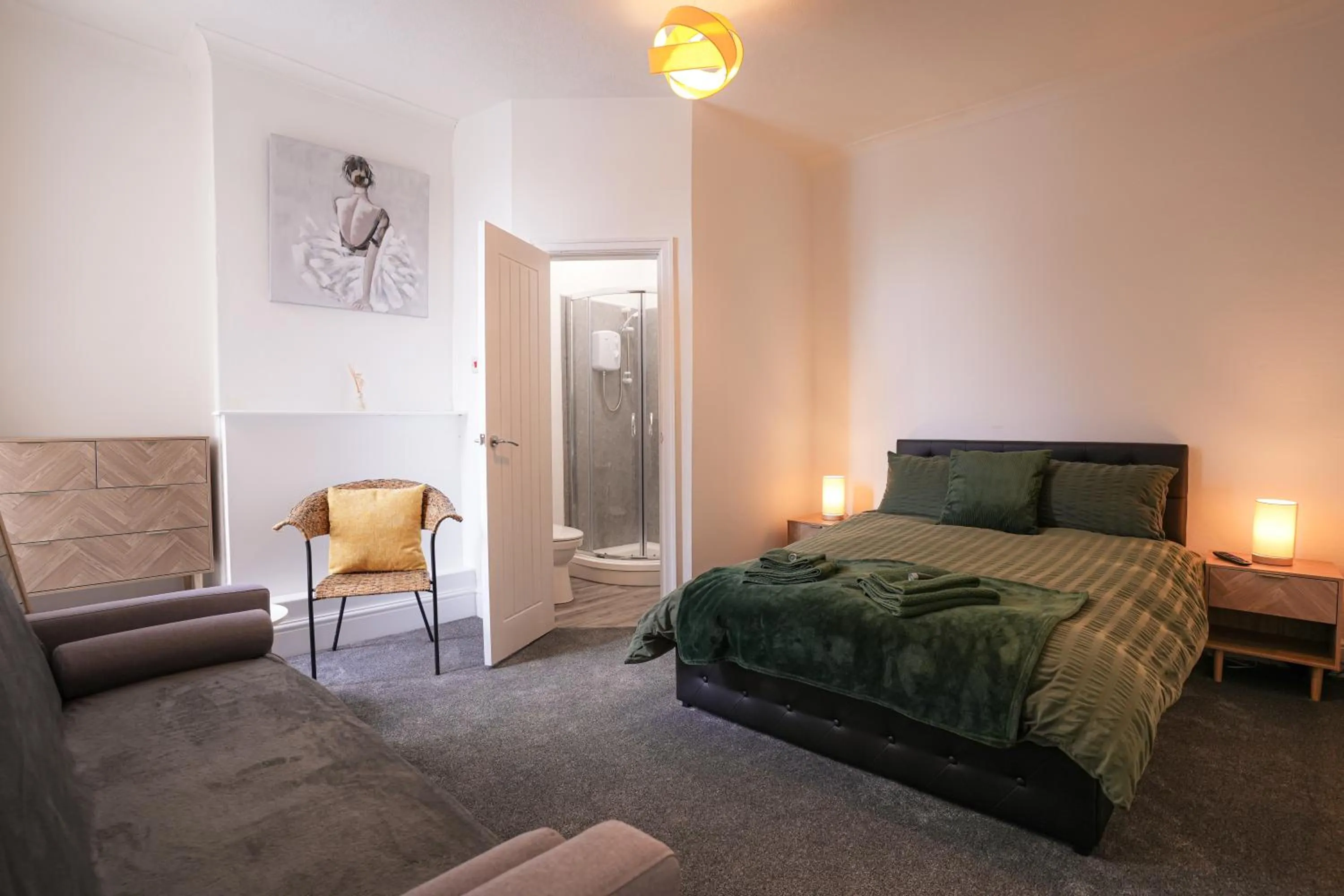 Bed in Willin House Hotel