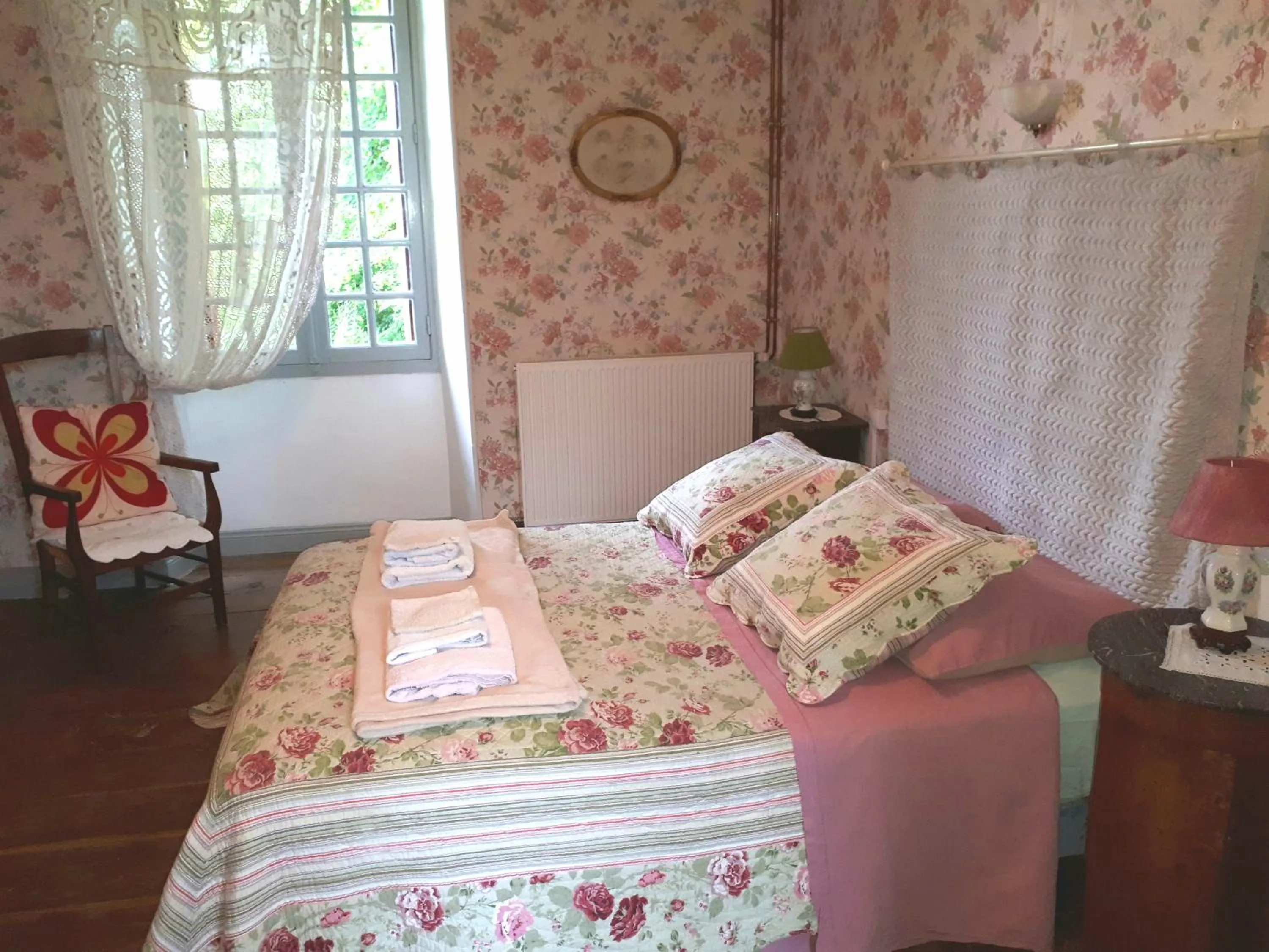 Bed in La Cure du Maine Charles