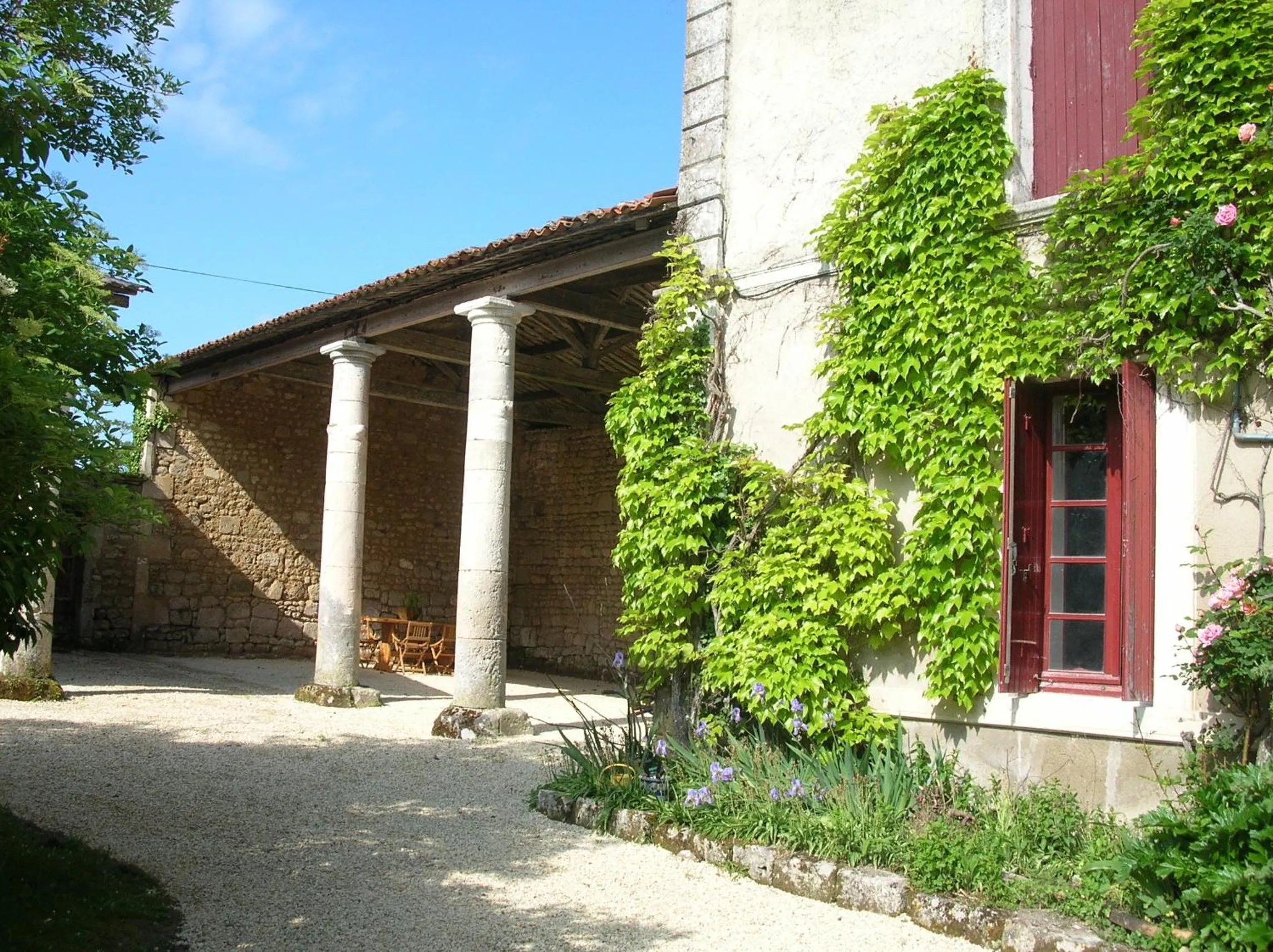 Patio in La Cure du Maine Charles