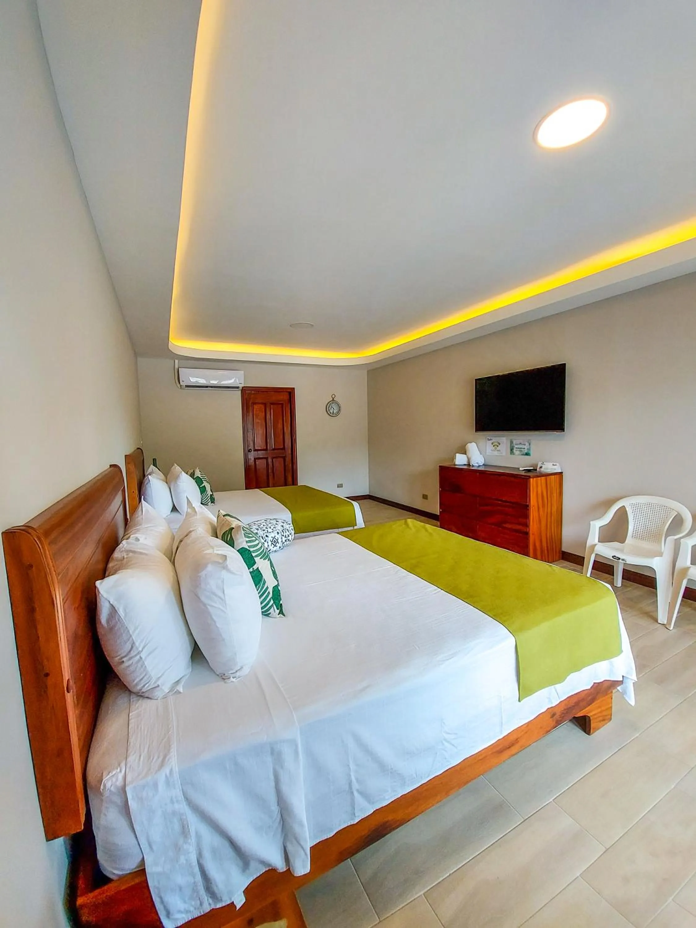 Photo of the whole room, Bed in Hotel Amira