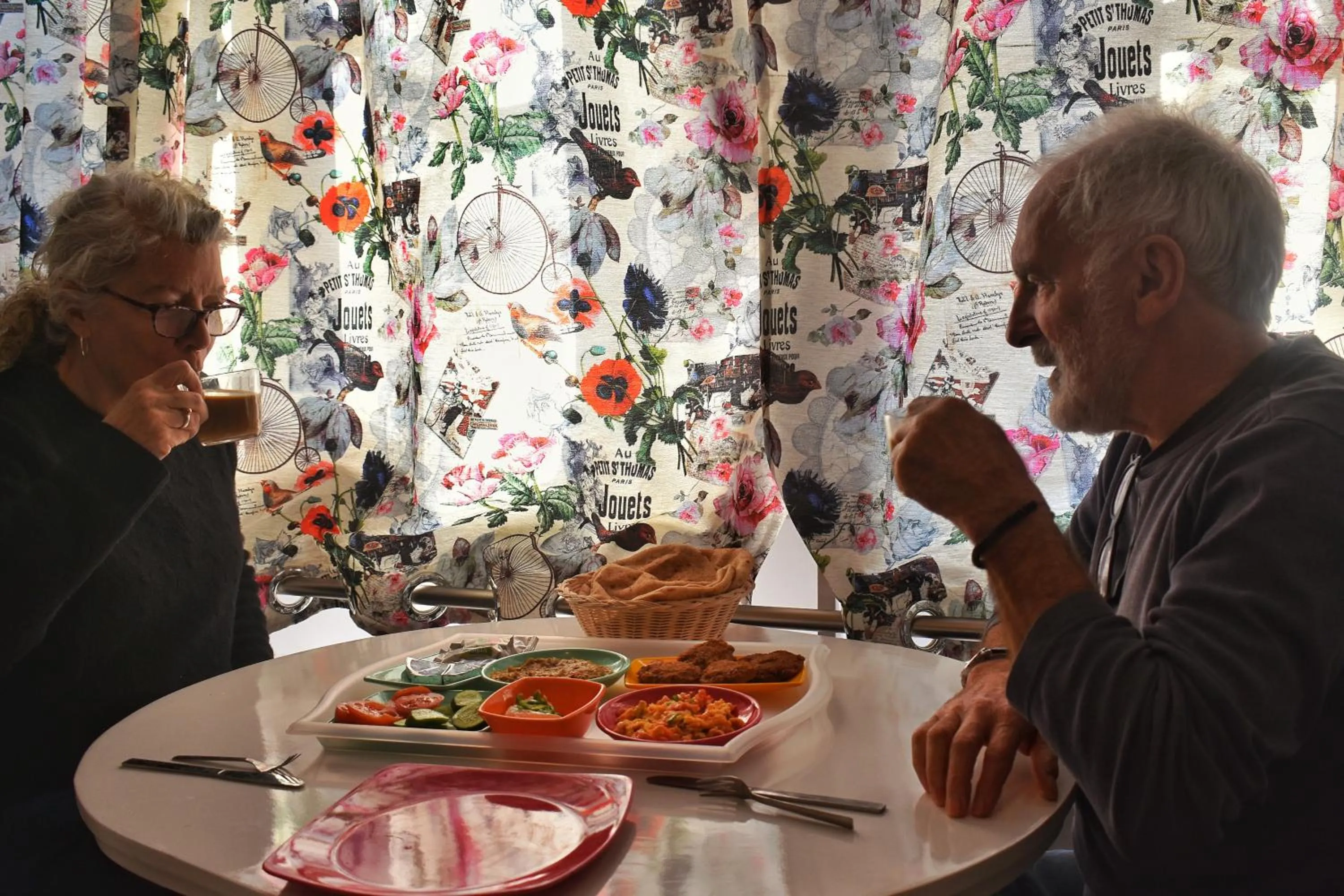 Food and drinks in columbia sky city hotel