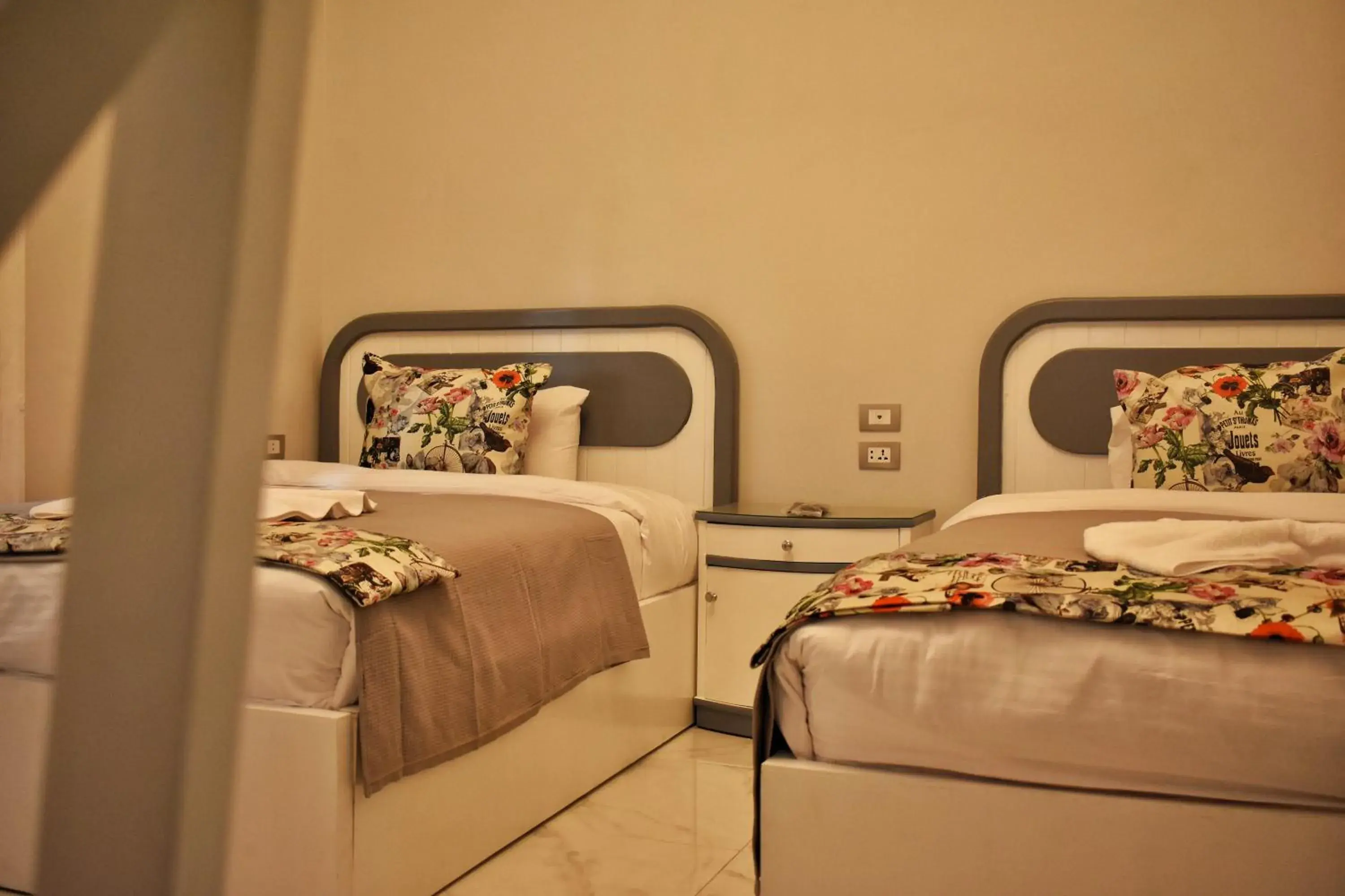 Quadruple Room with Balcony in columbia sky city hotel Quadruple Room with Balcony in columbia sky city hotel