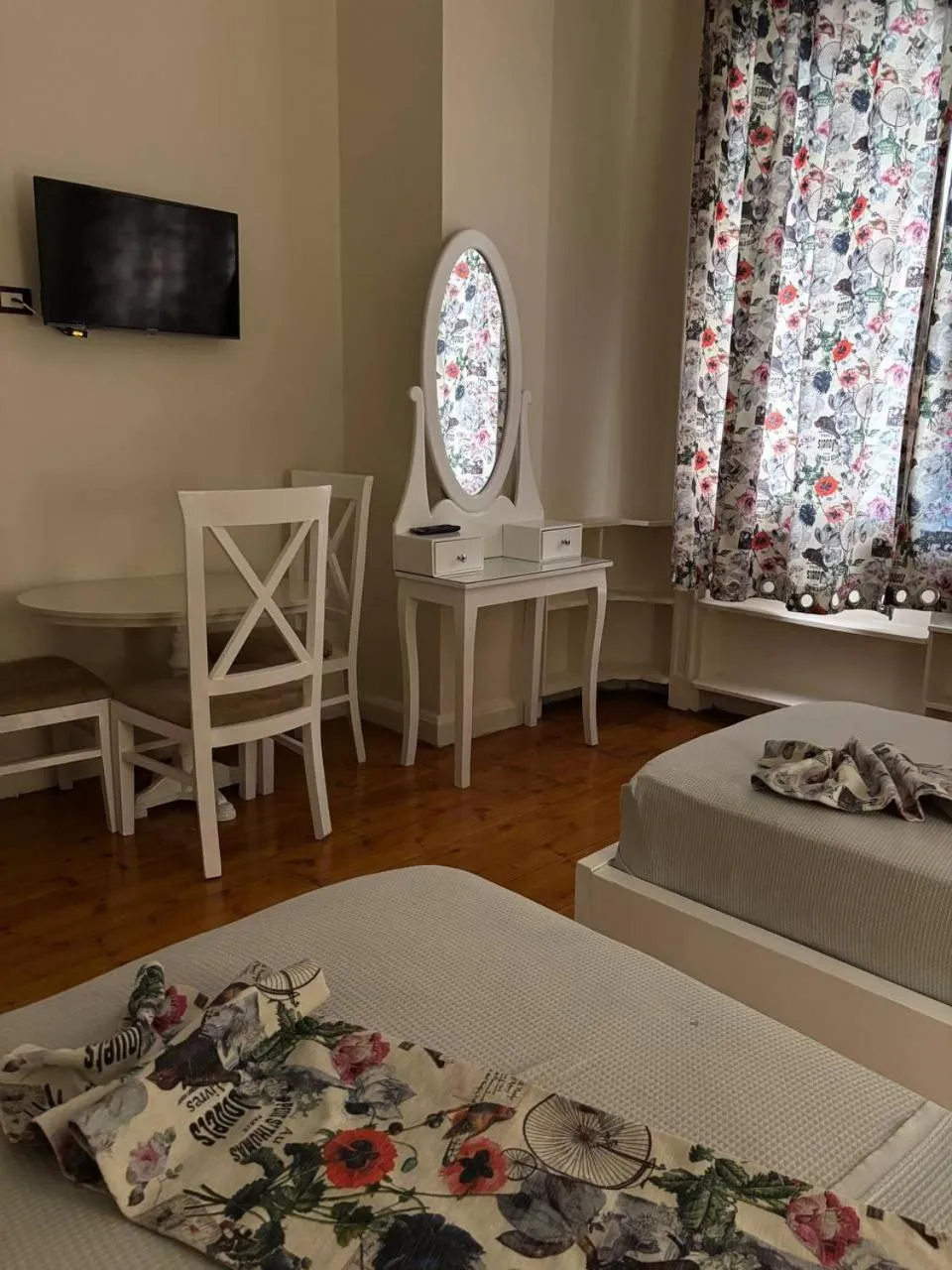 Bed in columbia sky city hotel