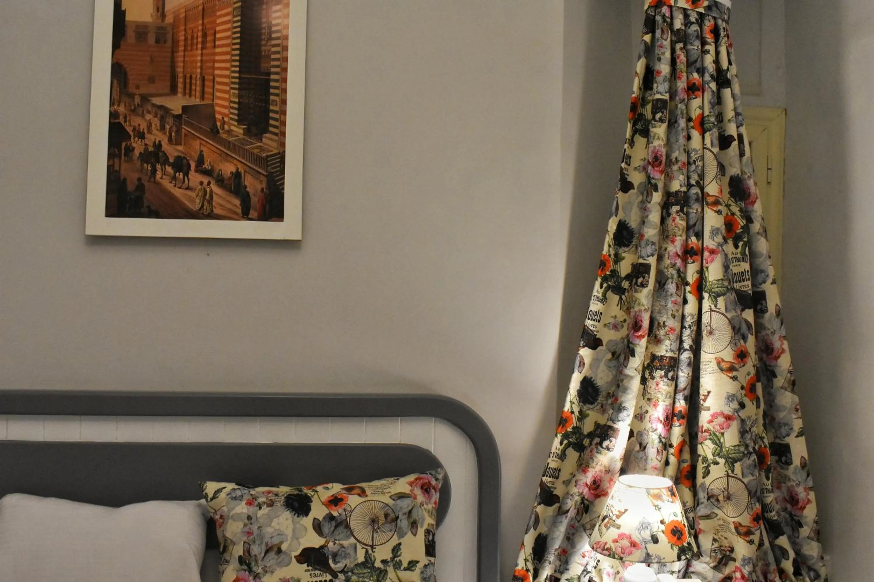 Decorative detail in columbia sky city hotel