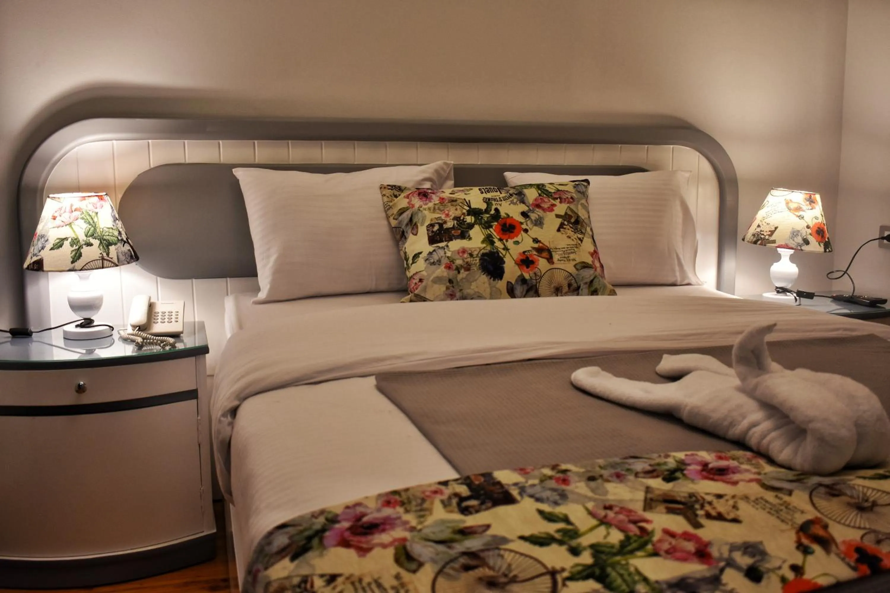 Bed in columbia sky city hotel