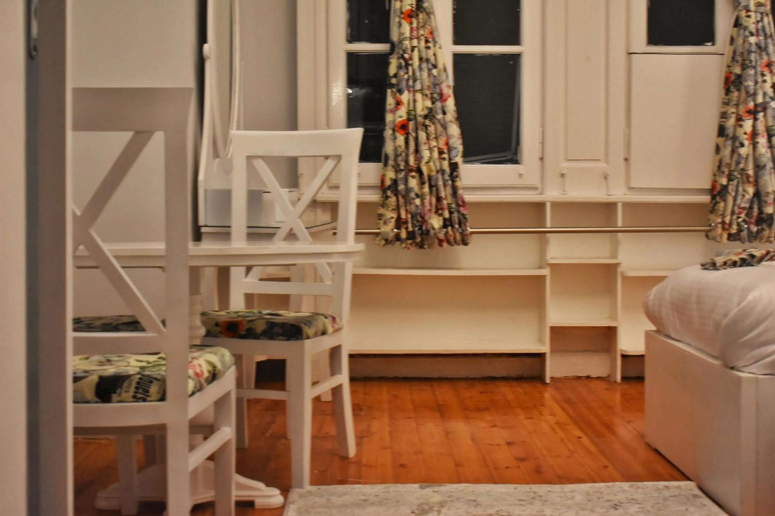 Bedroom, Bed in columbia sky city hotel