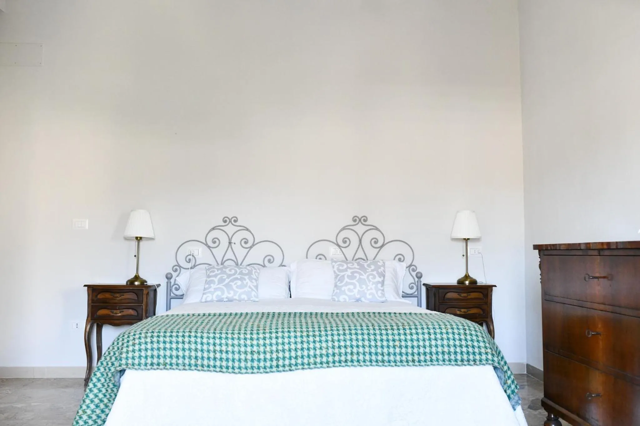Bed in B&B Porta Romana-Language And Art