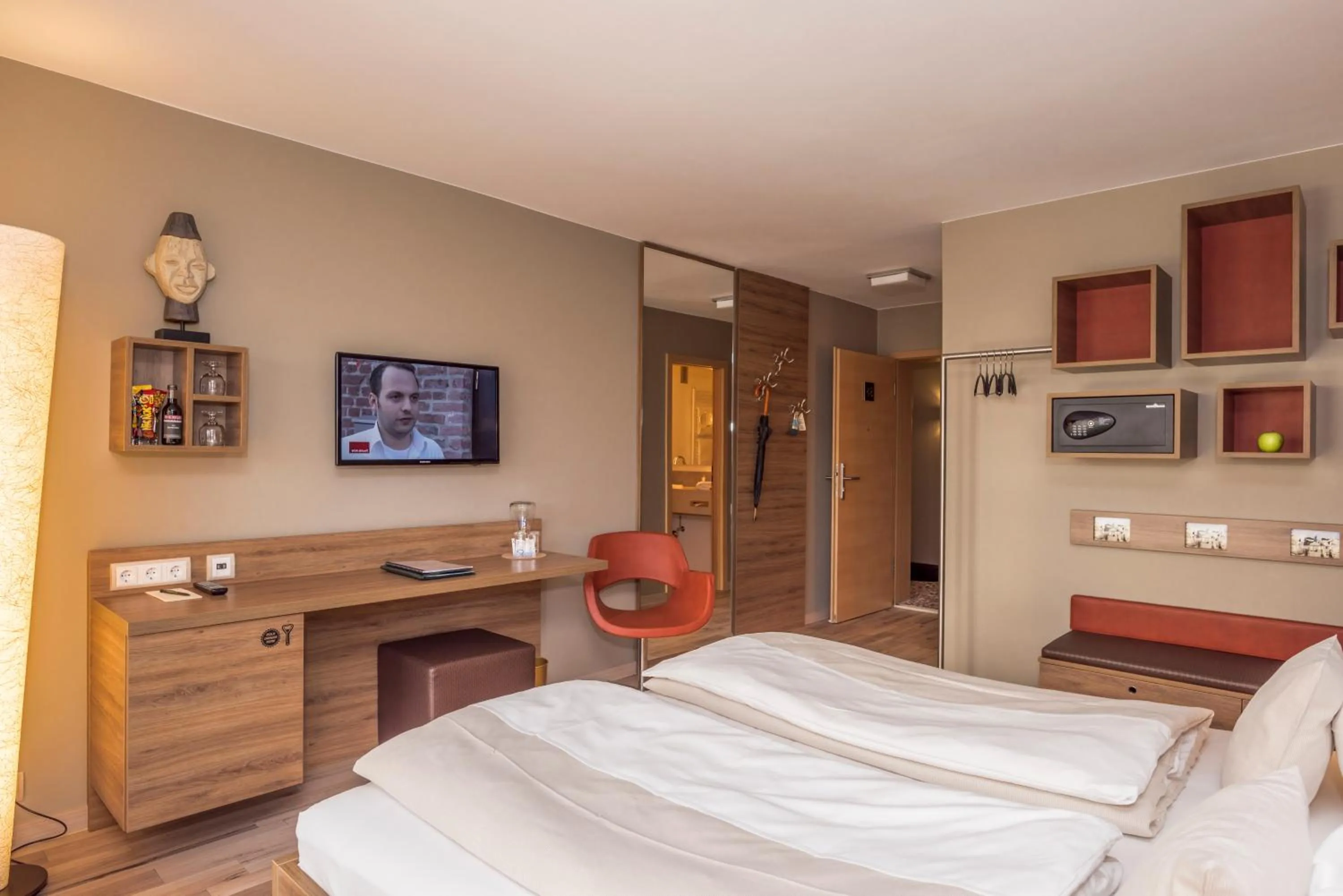 Photo of the whole room, Bed in Bavaria Boutique Hotel