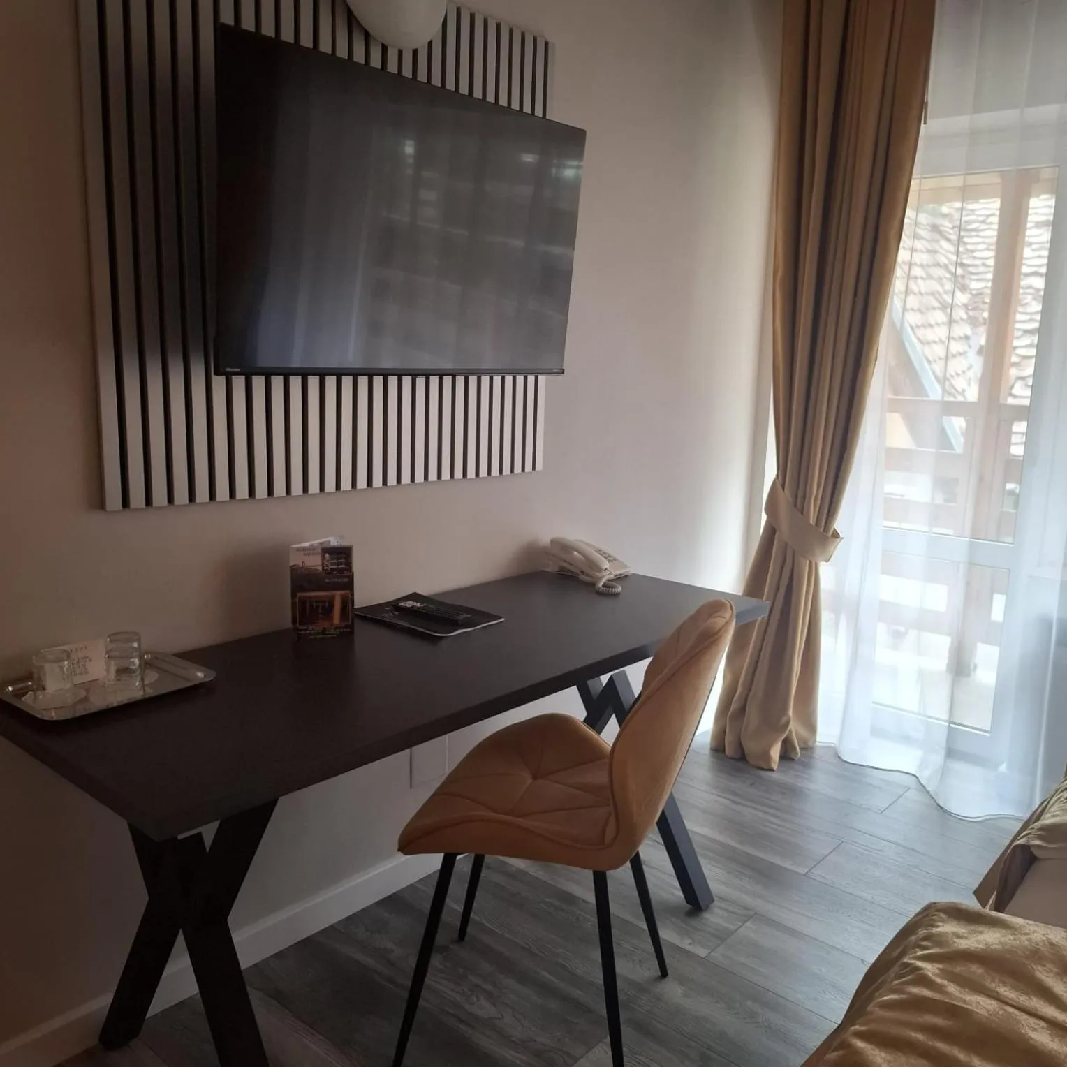 TV and multimedia in Pensiunea Warthe Bed & Breakfast