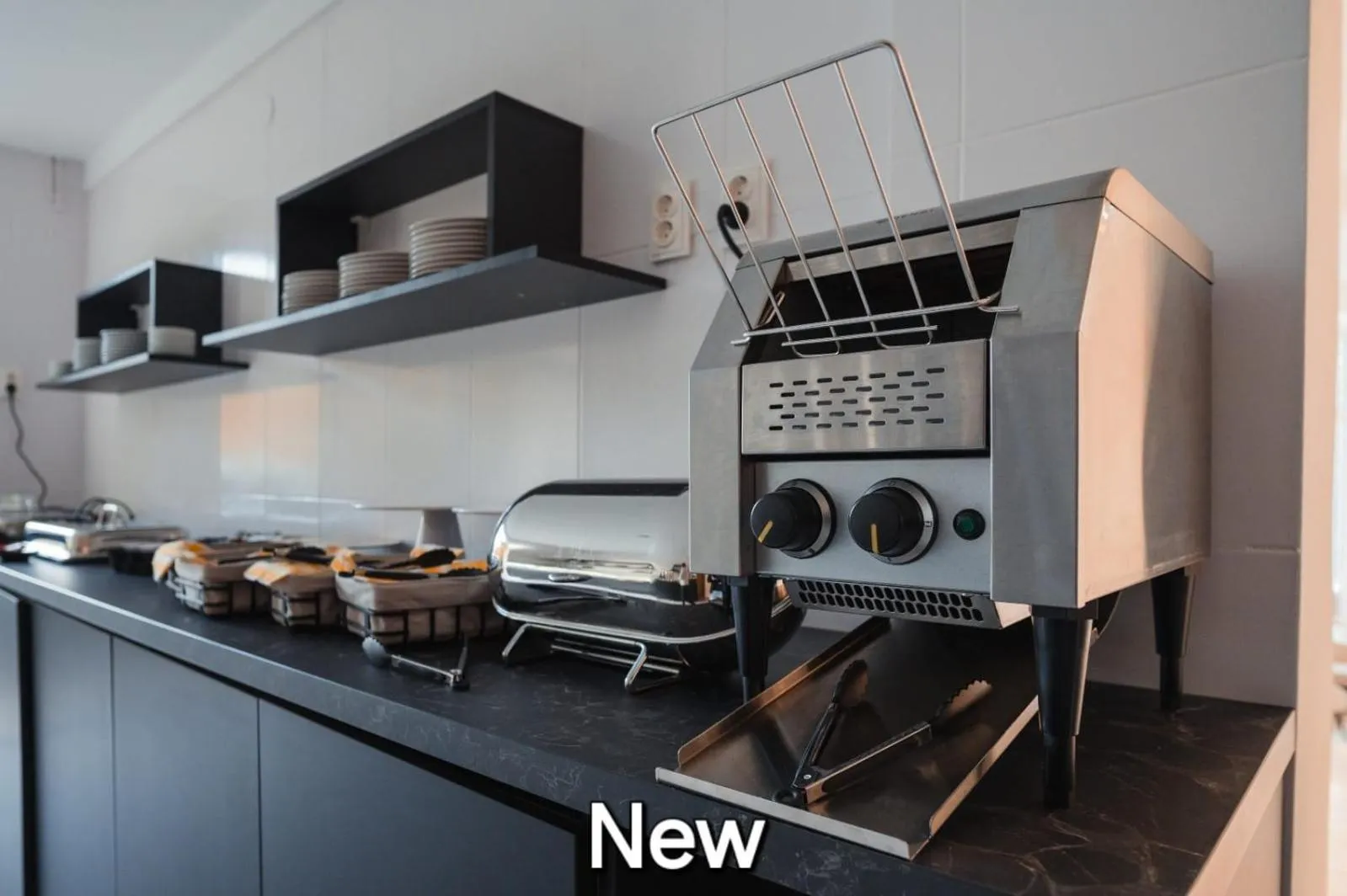 Restaurant/places to eat in Pensiunea Warthe Bed & Breakfast