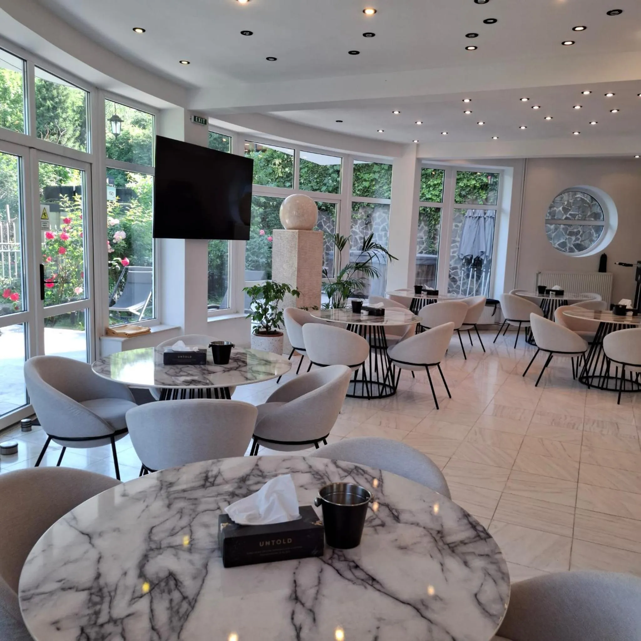 Lobby or reception in Pensiunea Warthe Bed & Breakfast