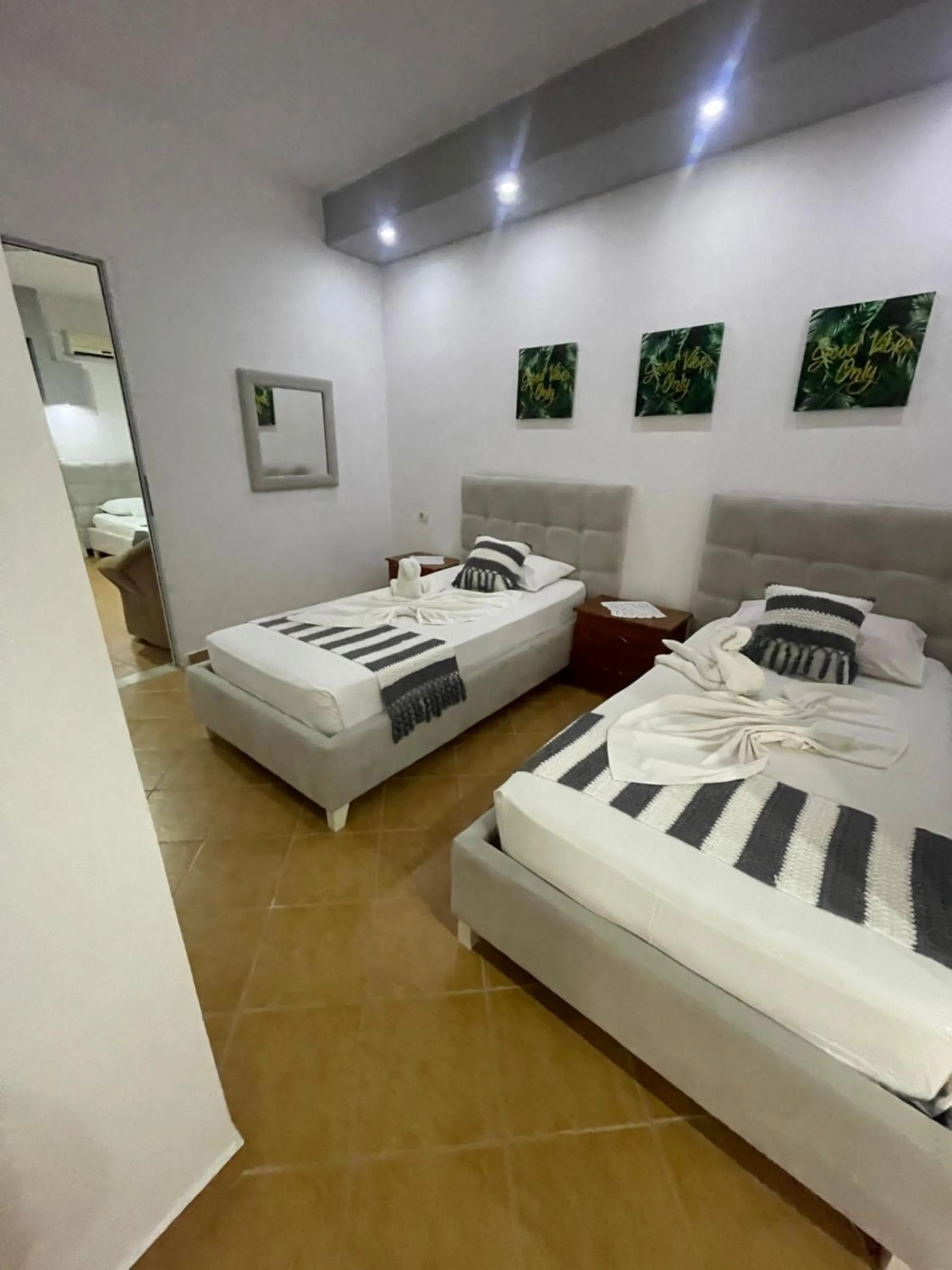 Photo of the whole room, Bed in Hotel Soan