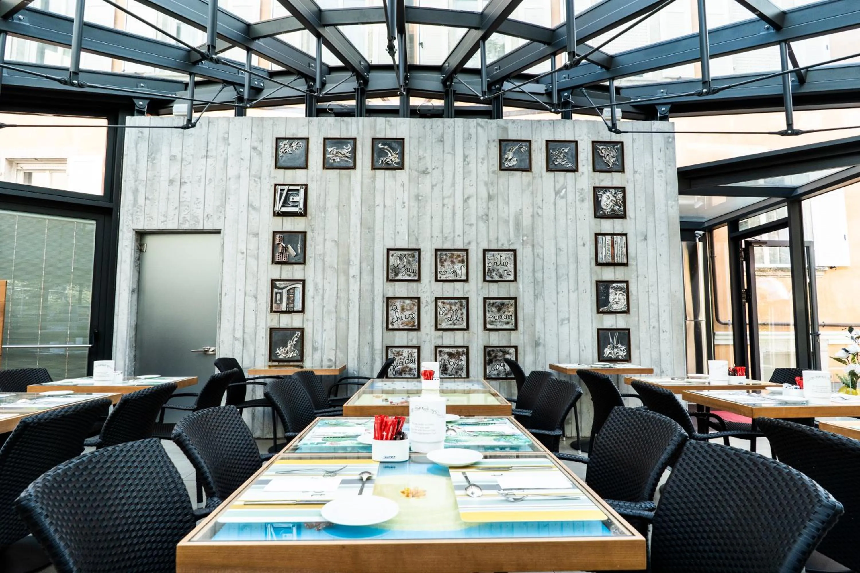 Restaurant/places to eat in Hotel Villa Regina