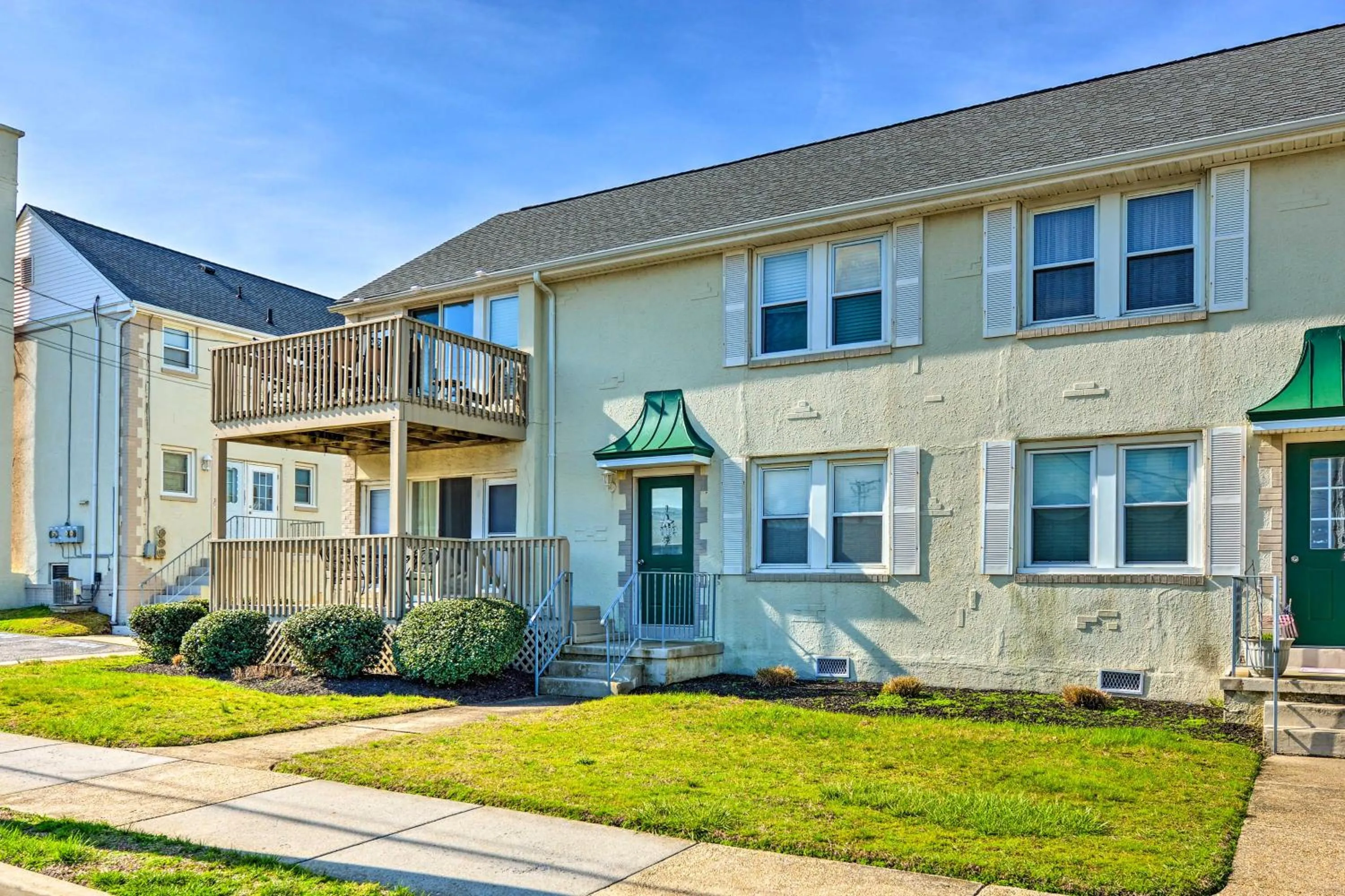 Wildwood Crest Condo 2 Blocks to Beach!