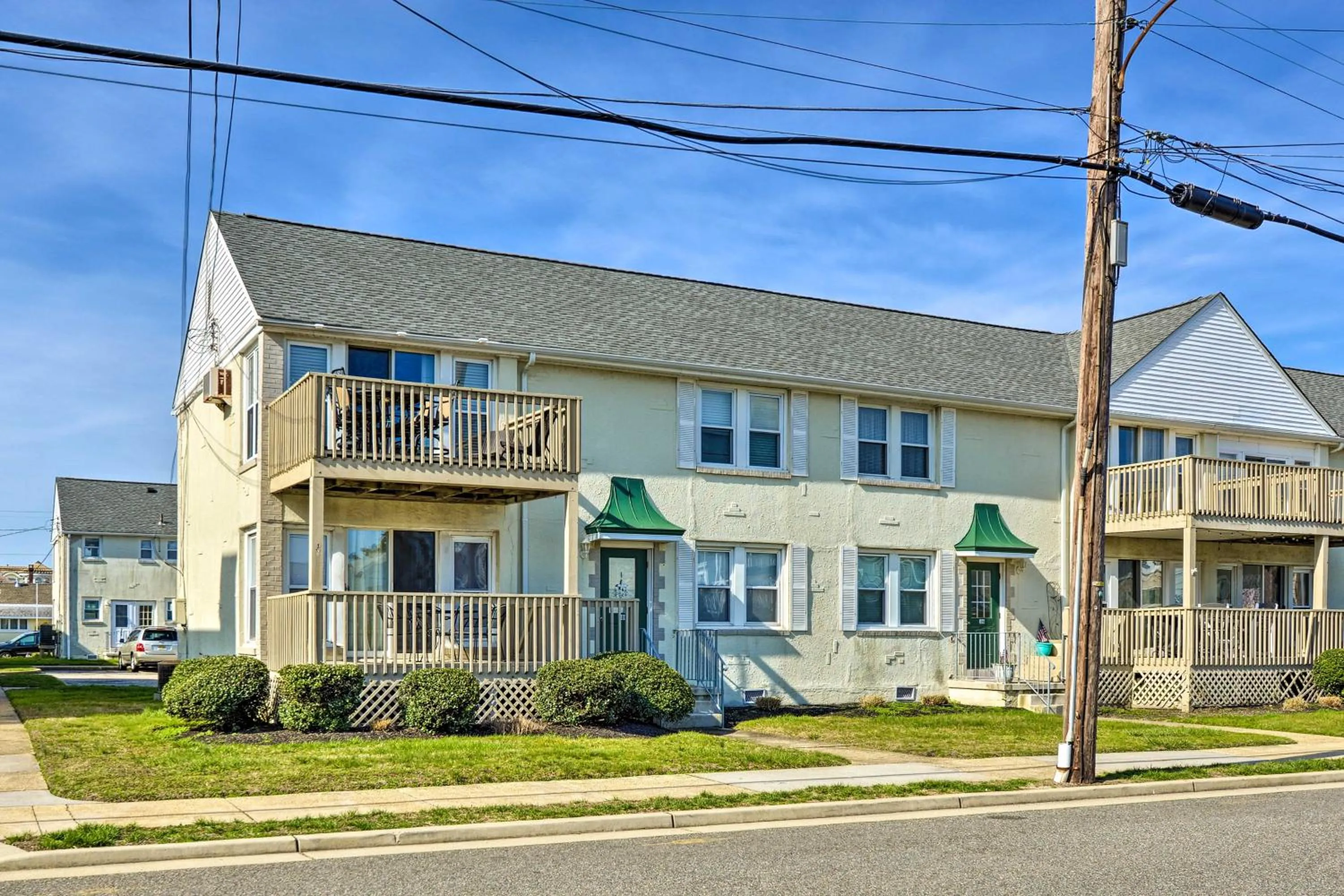 Wildwood Crest Condo 2 Blocks to Beach!