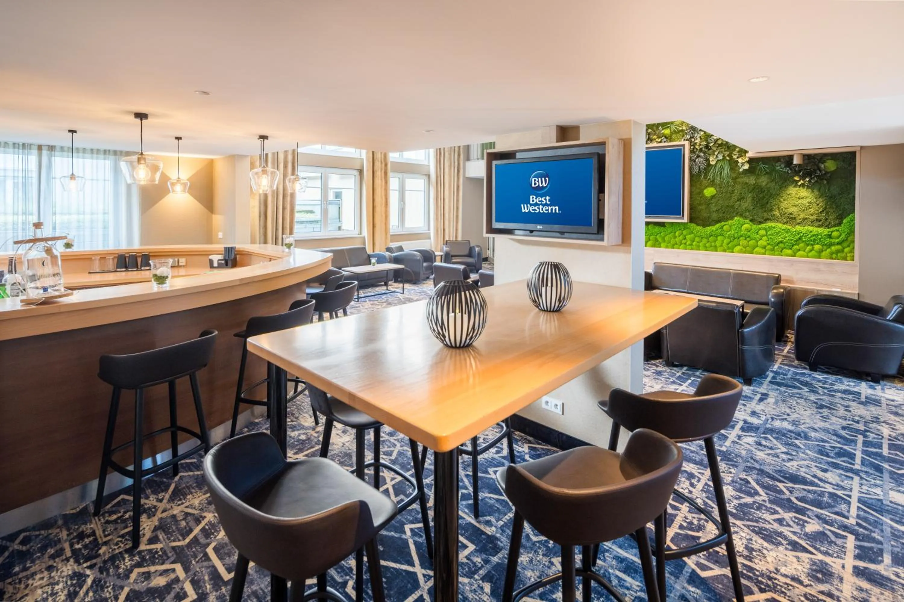 Lounge or bar in Best Western Hotel München Airport