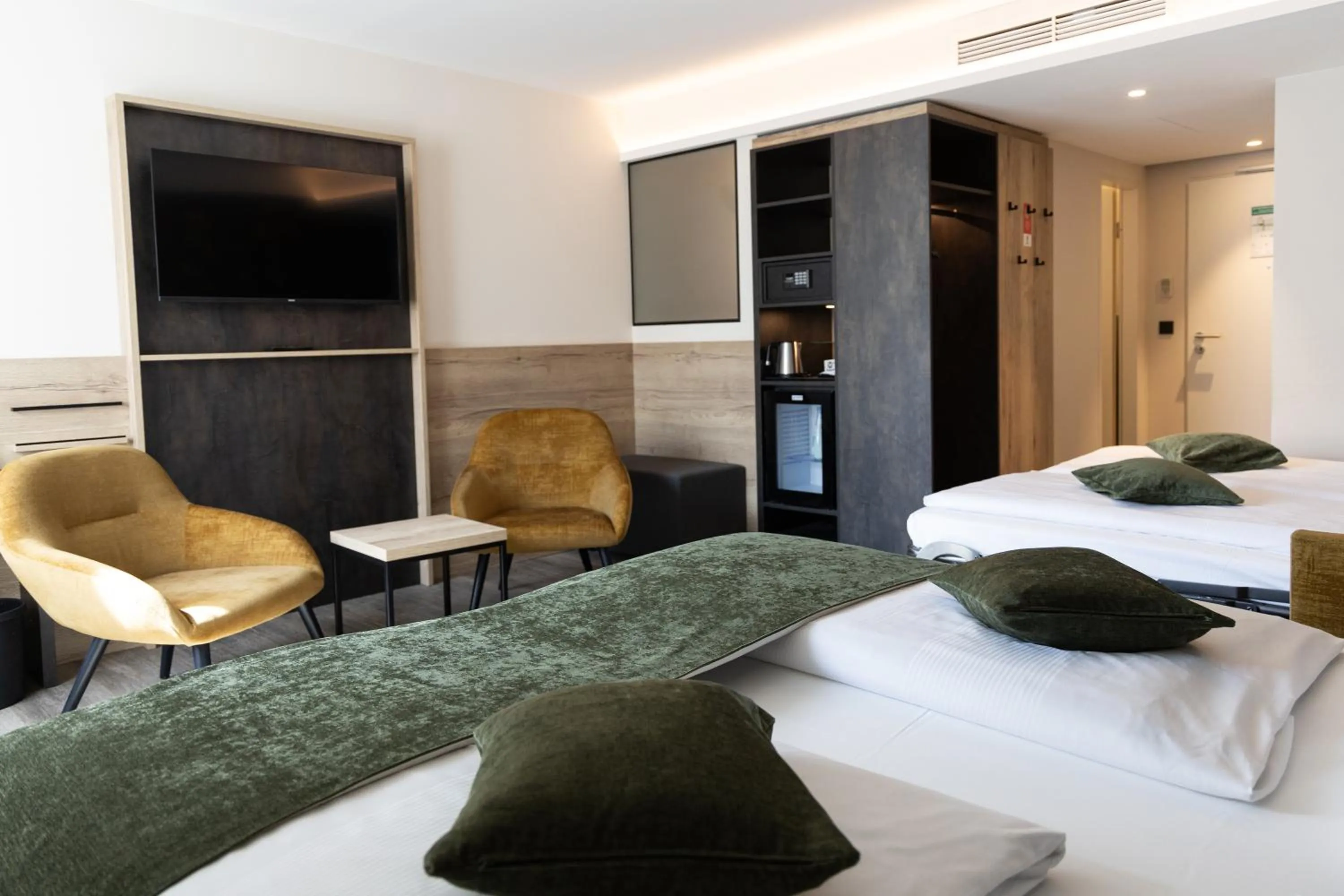 Photo of the whole room, Bed in Best Western Hotel München Airport