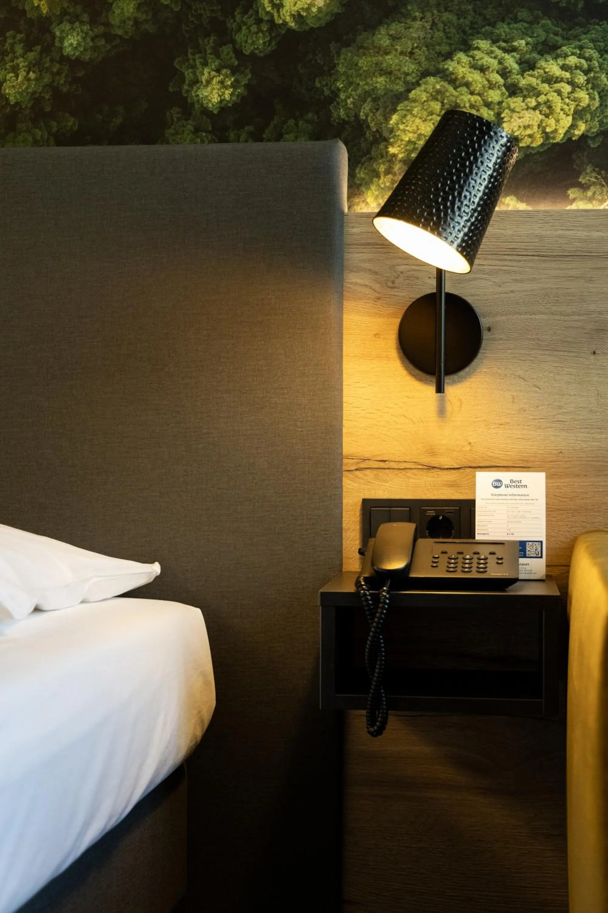 Photo of the whole room, Bed in Best Western Hotel München Airport