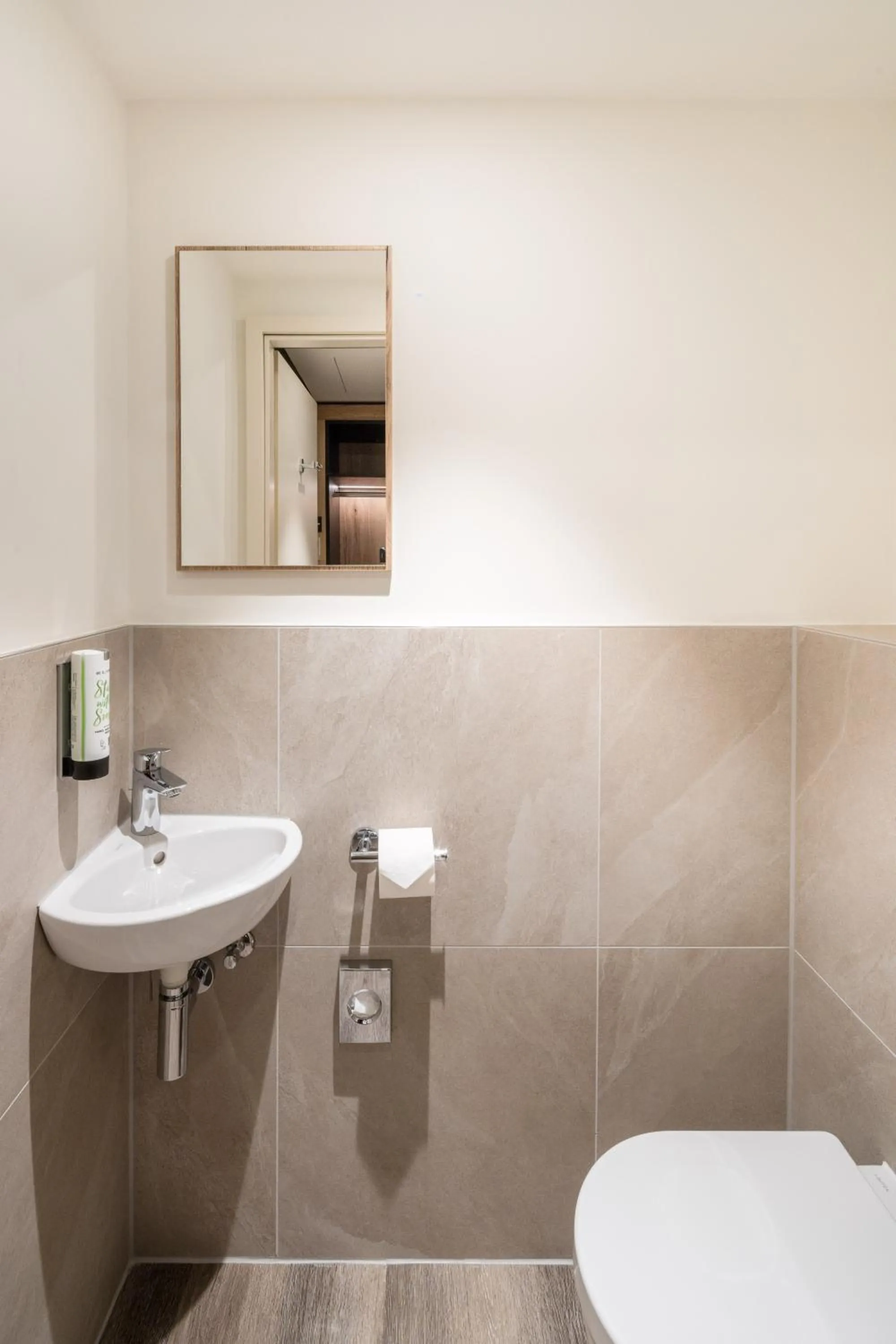 Bathroom in Best Western Hotel München Airport